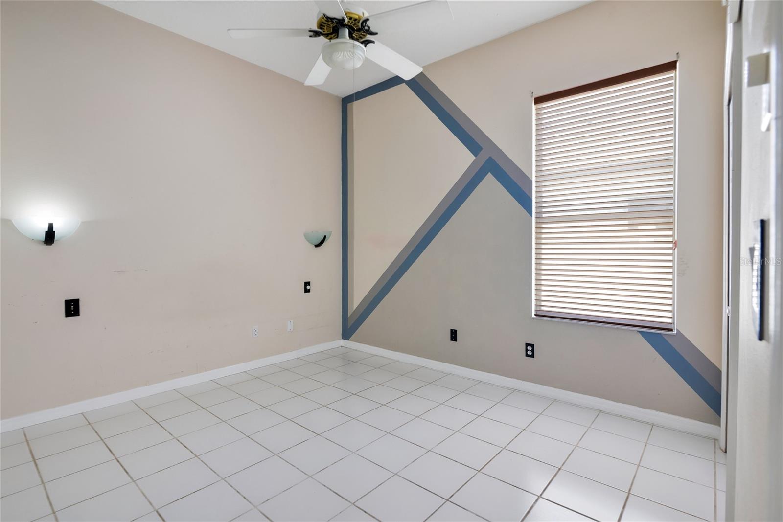 Single Family Residence at 216 BOXWOOD DR, DAVENPORT, photo 7 of 42