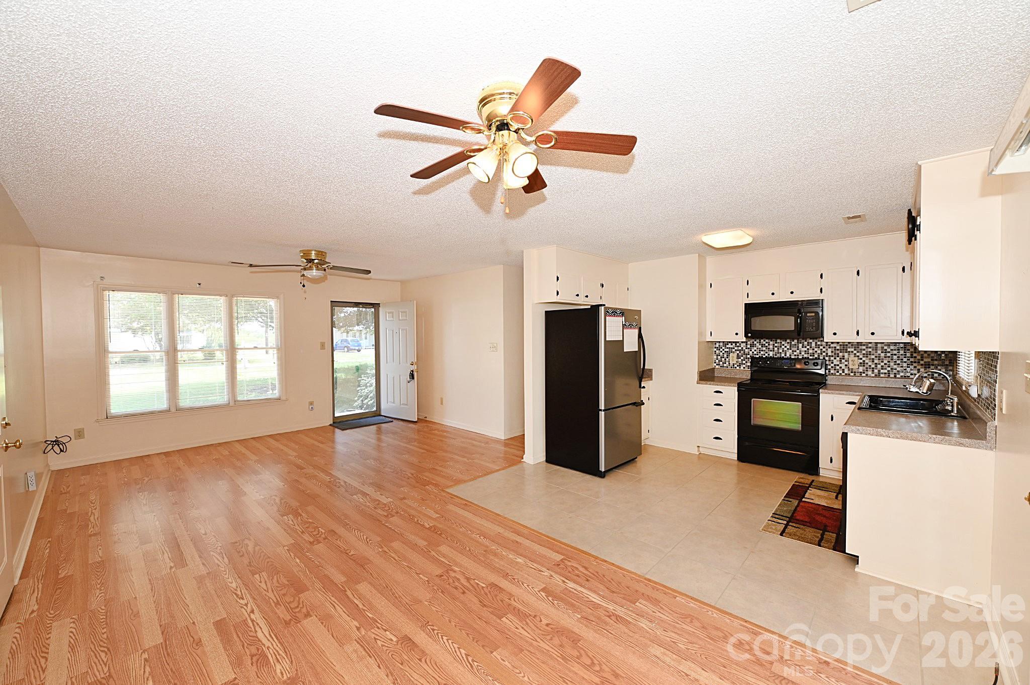 Single Family Residence at 4445 Sulphur Springs Road NE, Hickory, photo 10 of 34
