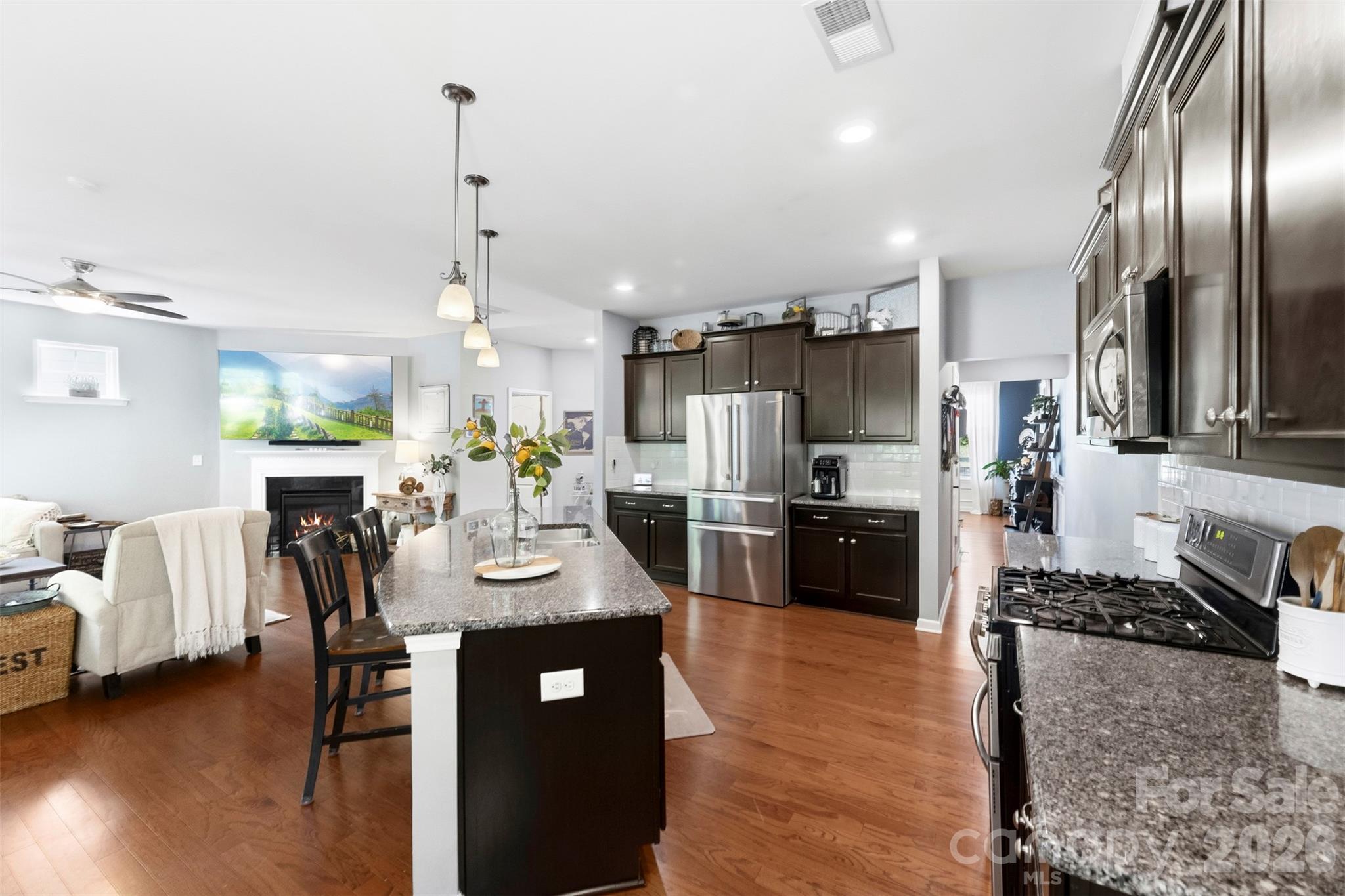 Single Family Residence at 2028 Brightflower Lane, York, photo 13 of 48