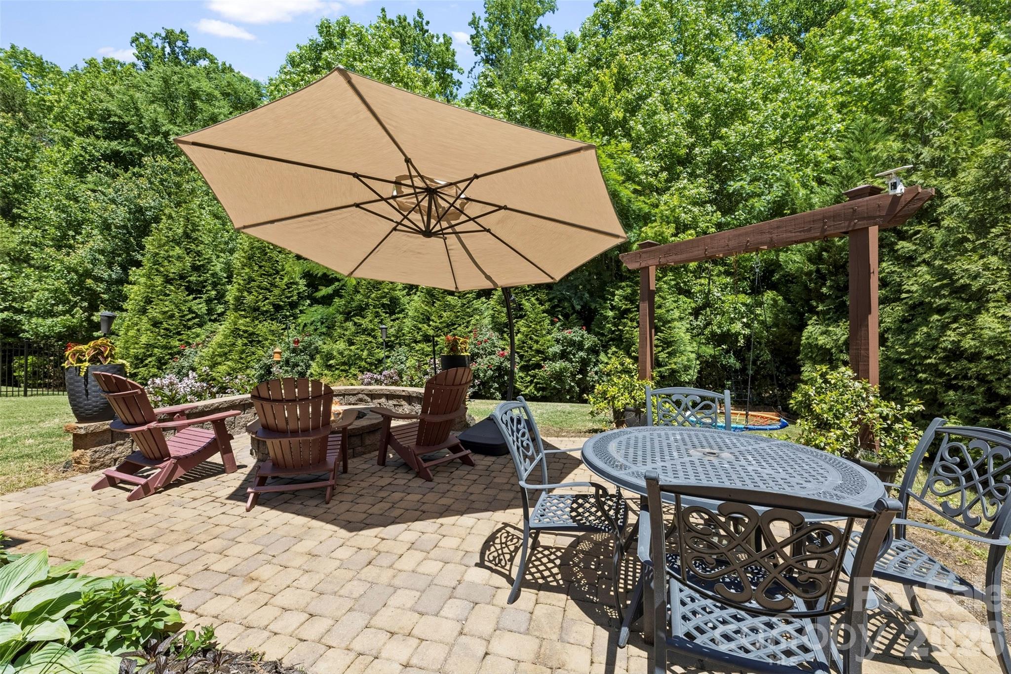 Single Family Residence at 2028 Brightflower Lane, York, photo 35 of 48