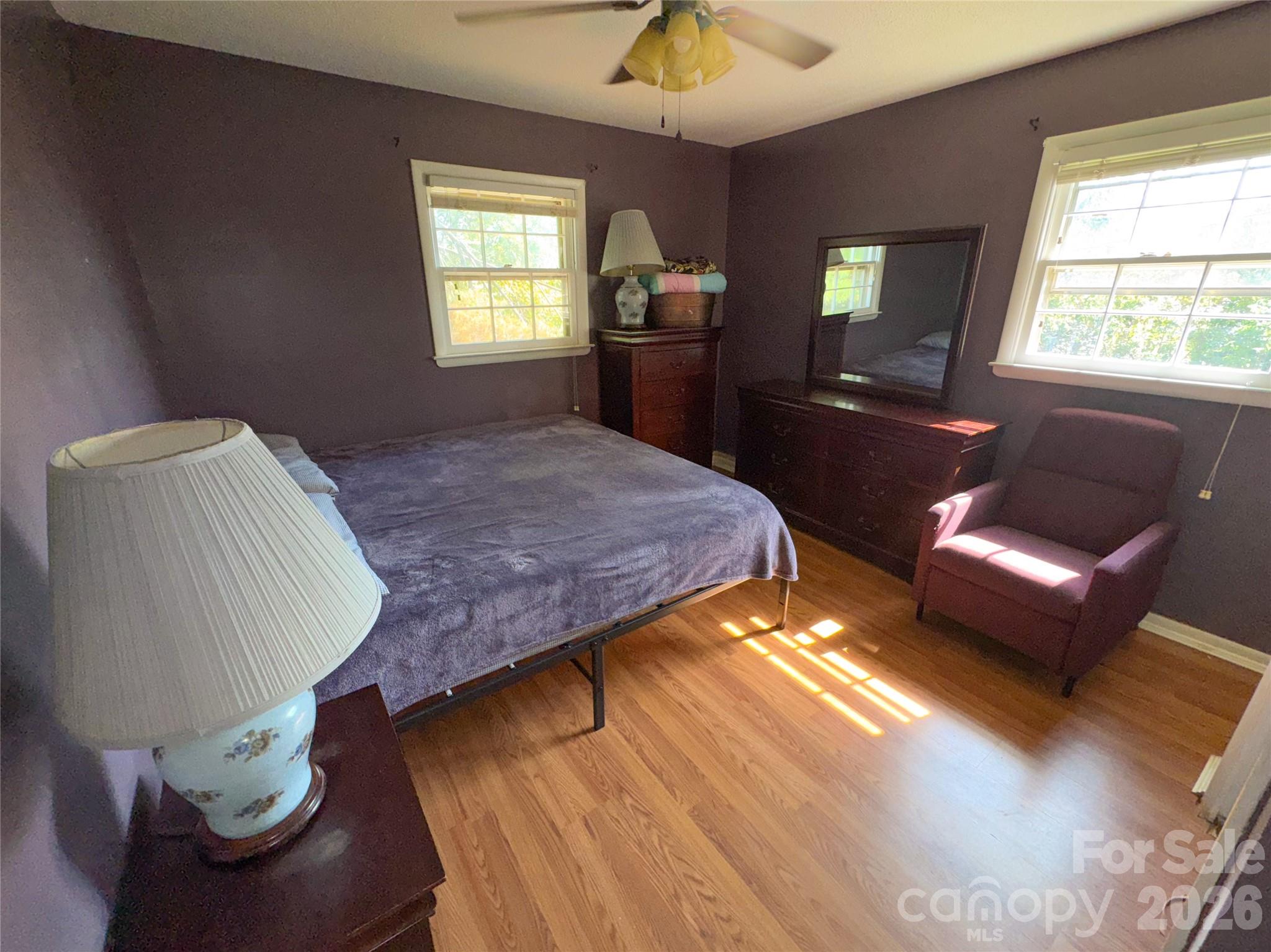 Single Family Residence at 307 Meadowbrook Drive, Newton, photo 9 of 17