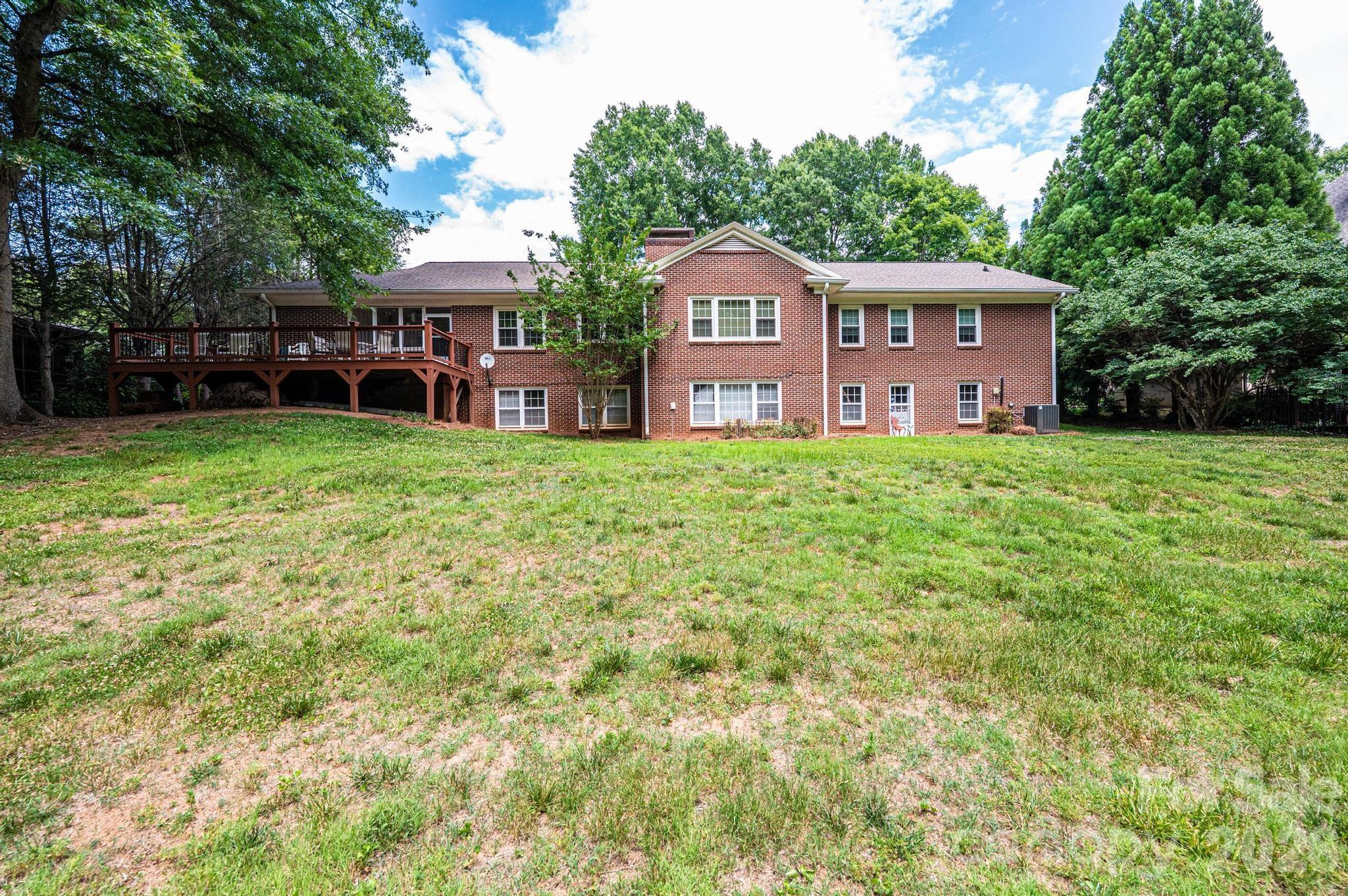 Single Family Residence at 1807 5th Street NW, Hickory, photo 14 of 48