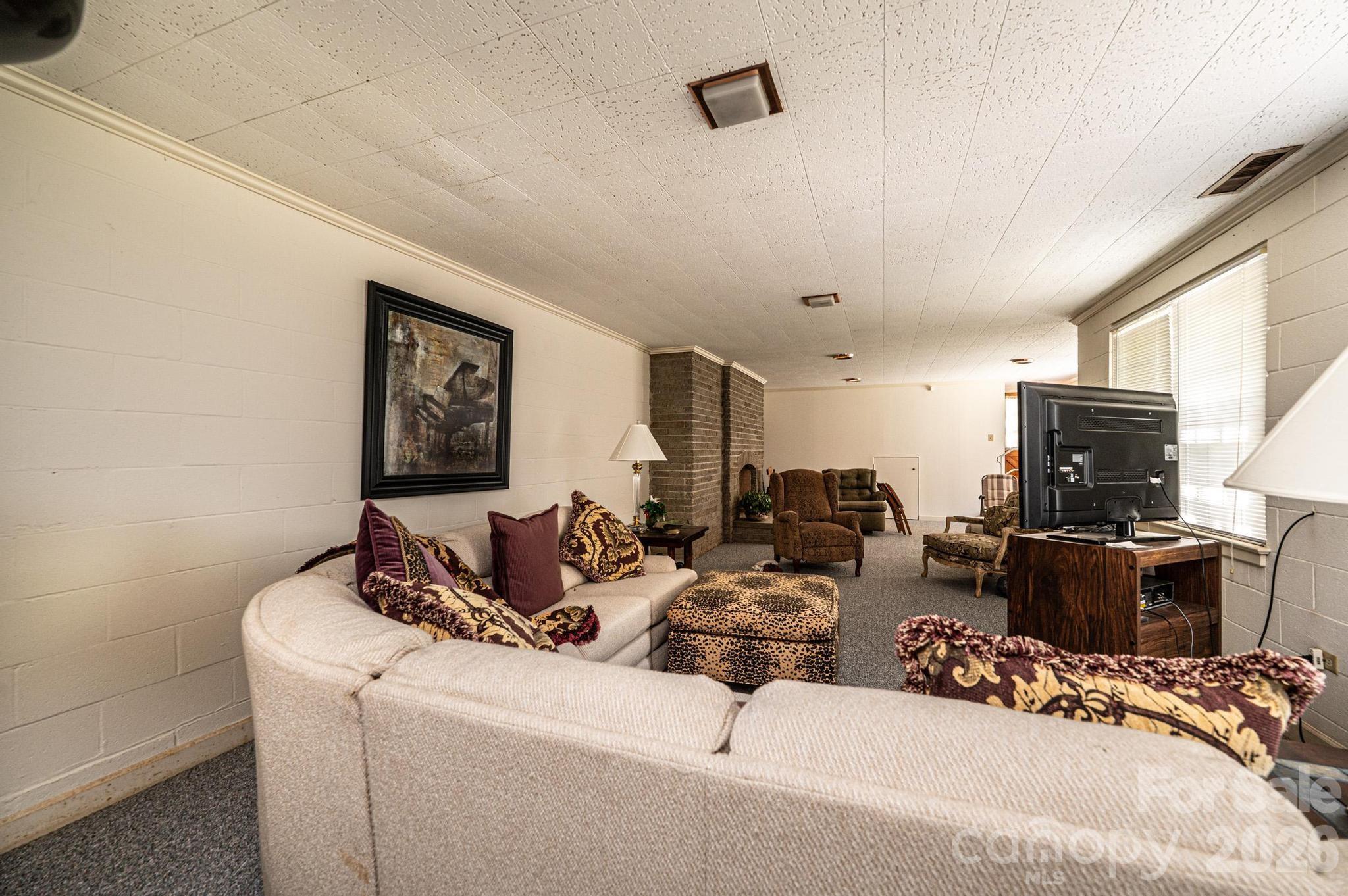 Single Family Residence at 1807 5th Street NW, Hickory, photo 24 of 48