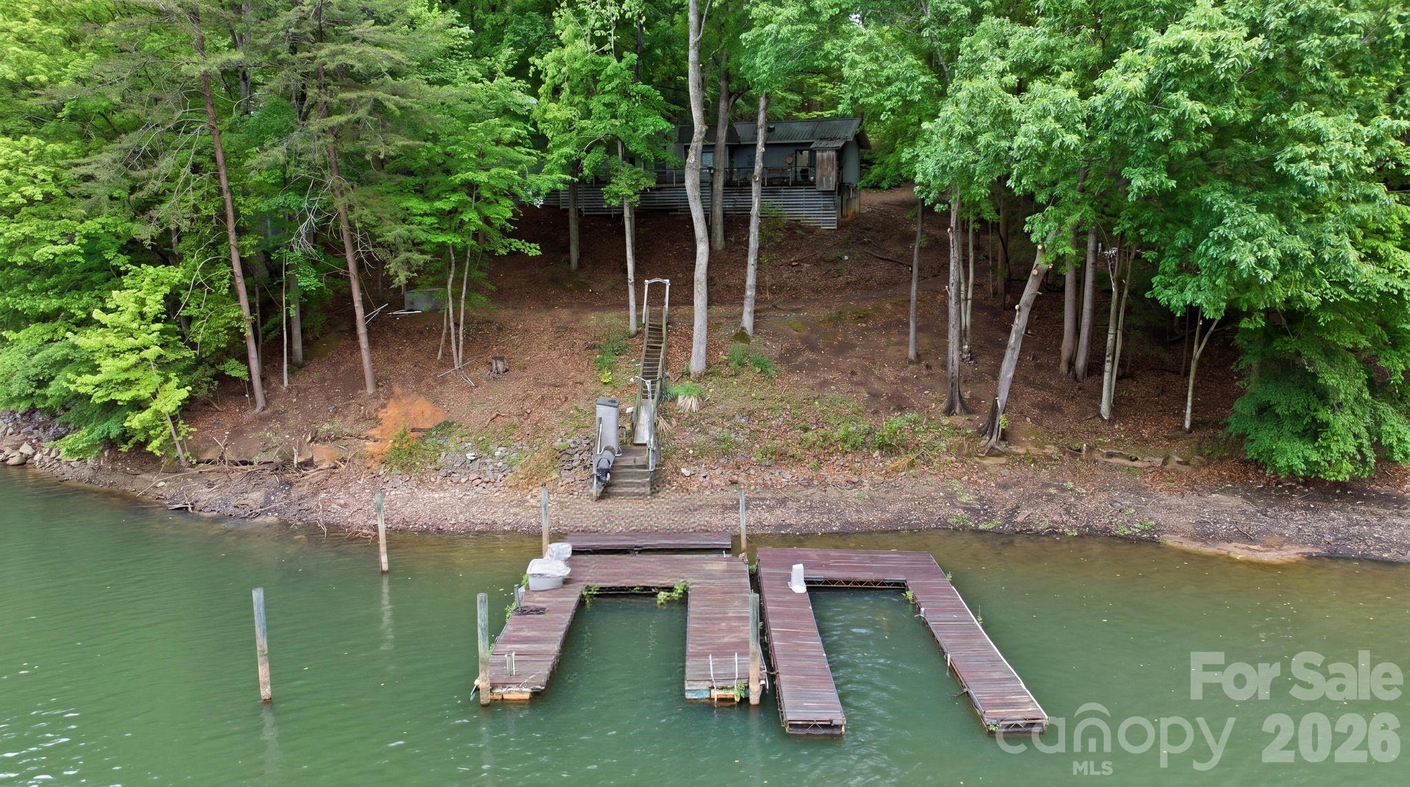 Single Family Residence at 142 Seekirk Drive, Troutman, photo 5 of 10