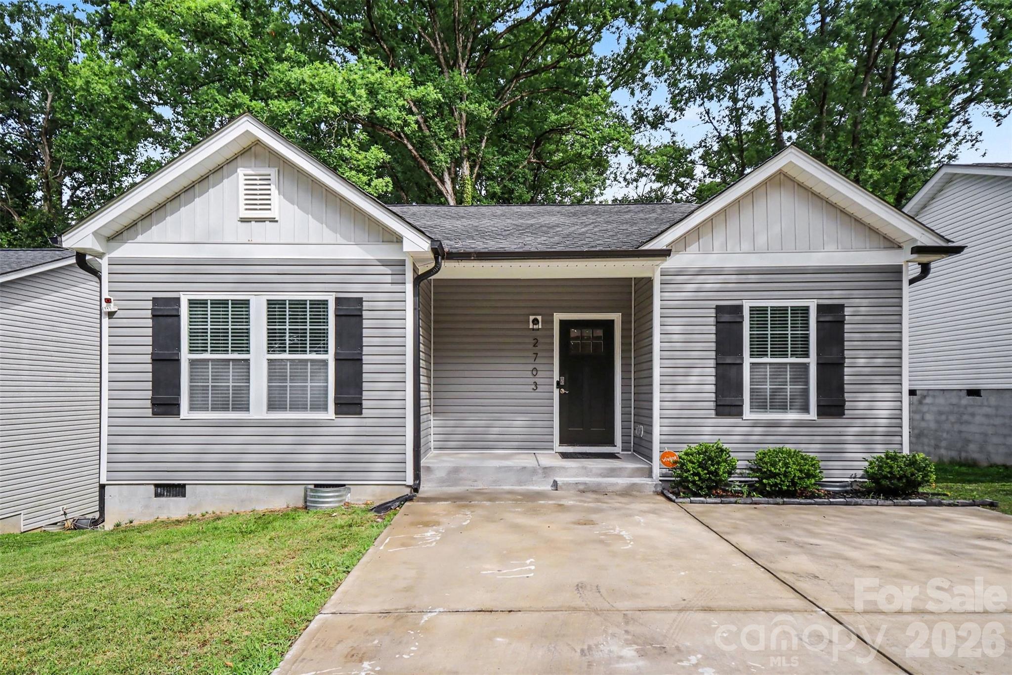 Single Family Residence at 2703 S Calvary Street, Gastonia, photo 2 of 24