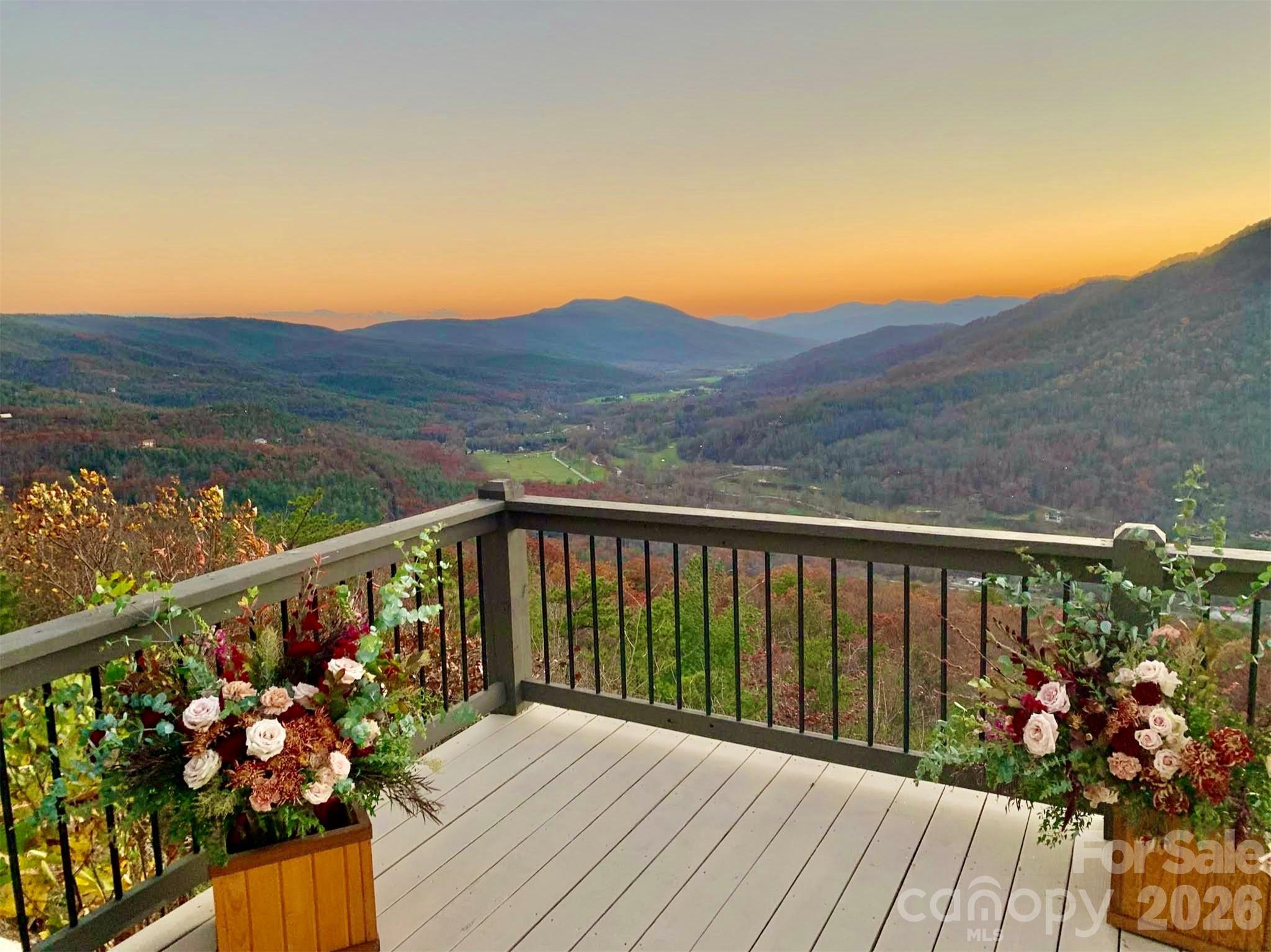 Fall Views - 25 N Forest Drive, Marion