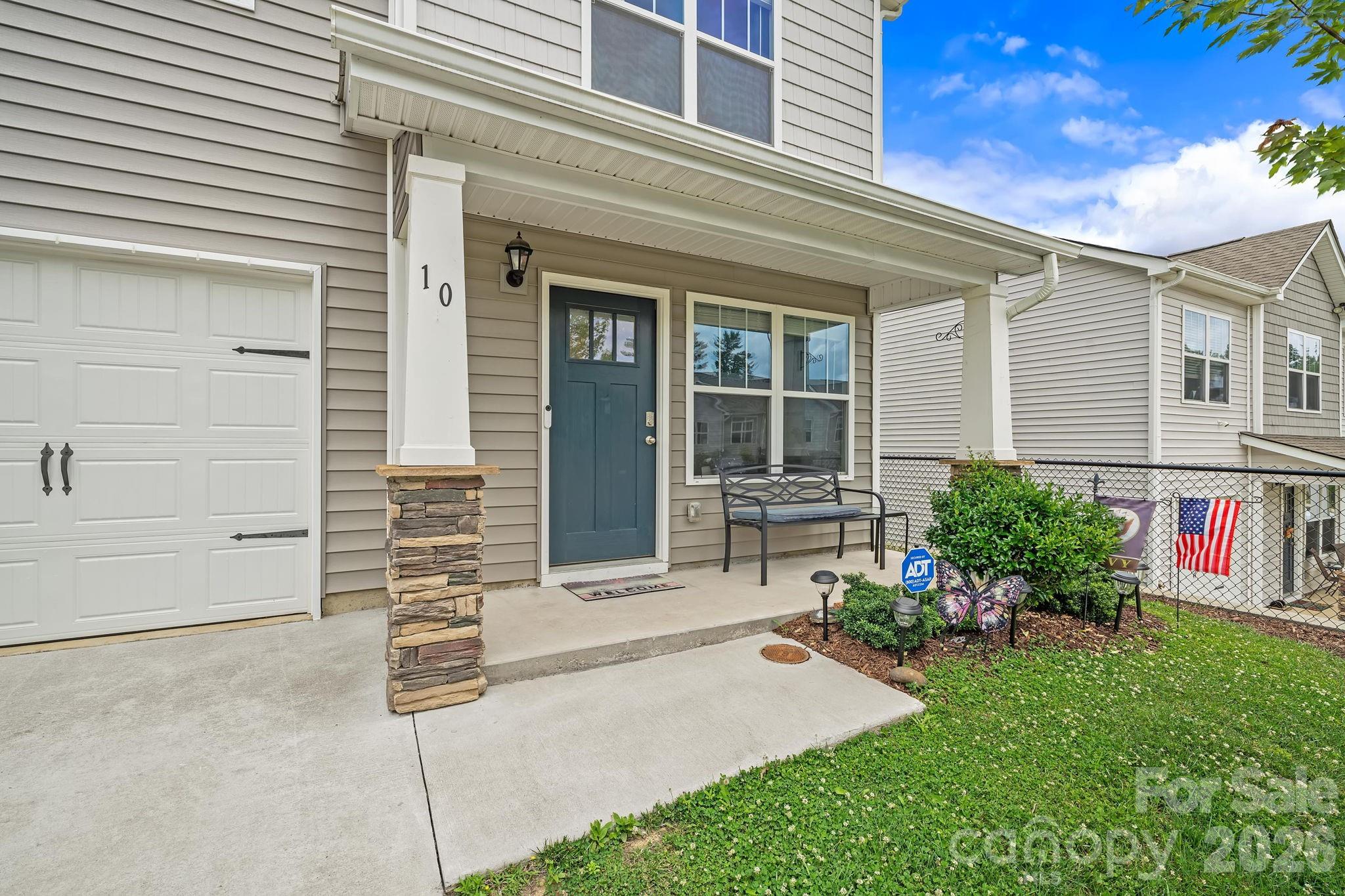 Townhouse at 10 Benedict Lane, Weaverville, photo 3 of 36