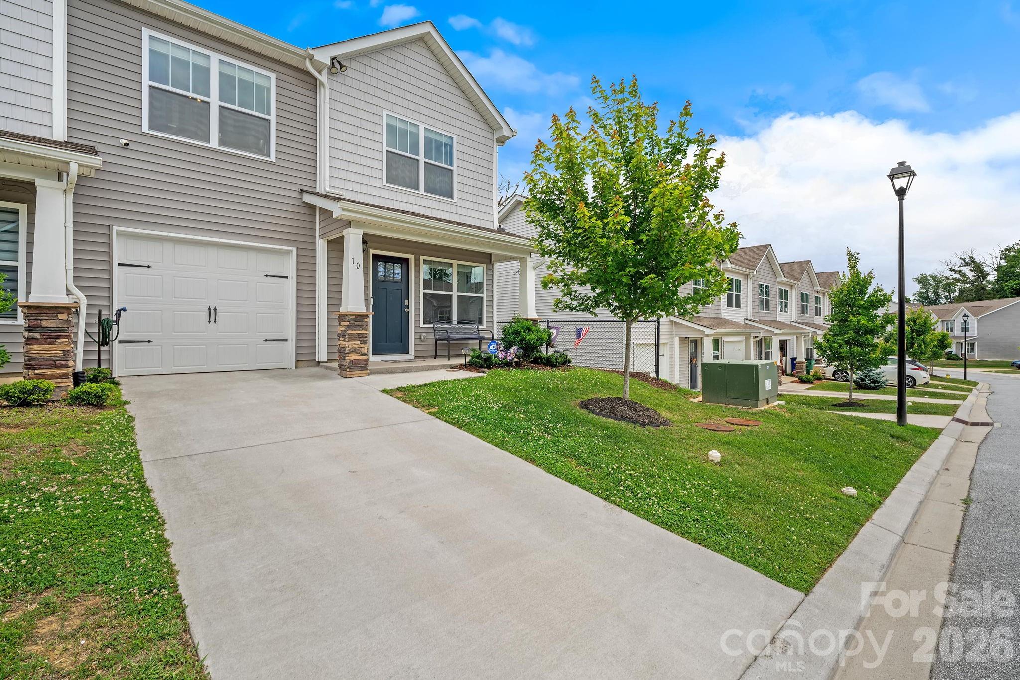 Townhouse at 10 Benedict Lane, Weaverville, photo 24 of 36