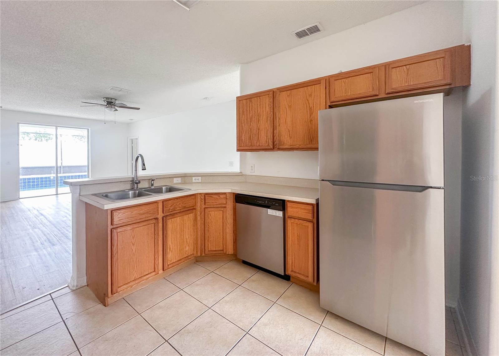 Single Family Residence at 402 SUNSET VIEW DR, DAVENPORT, photo 2 of 22