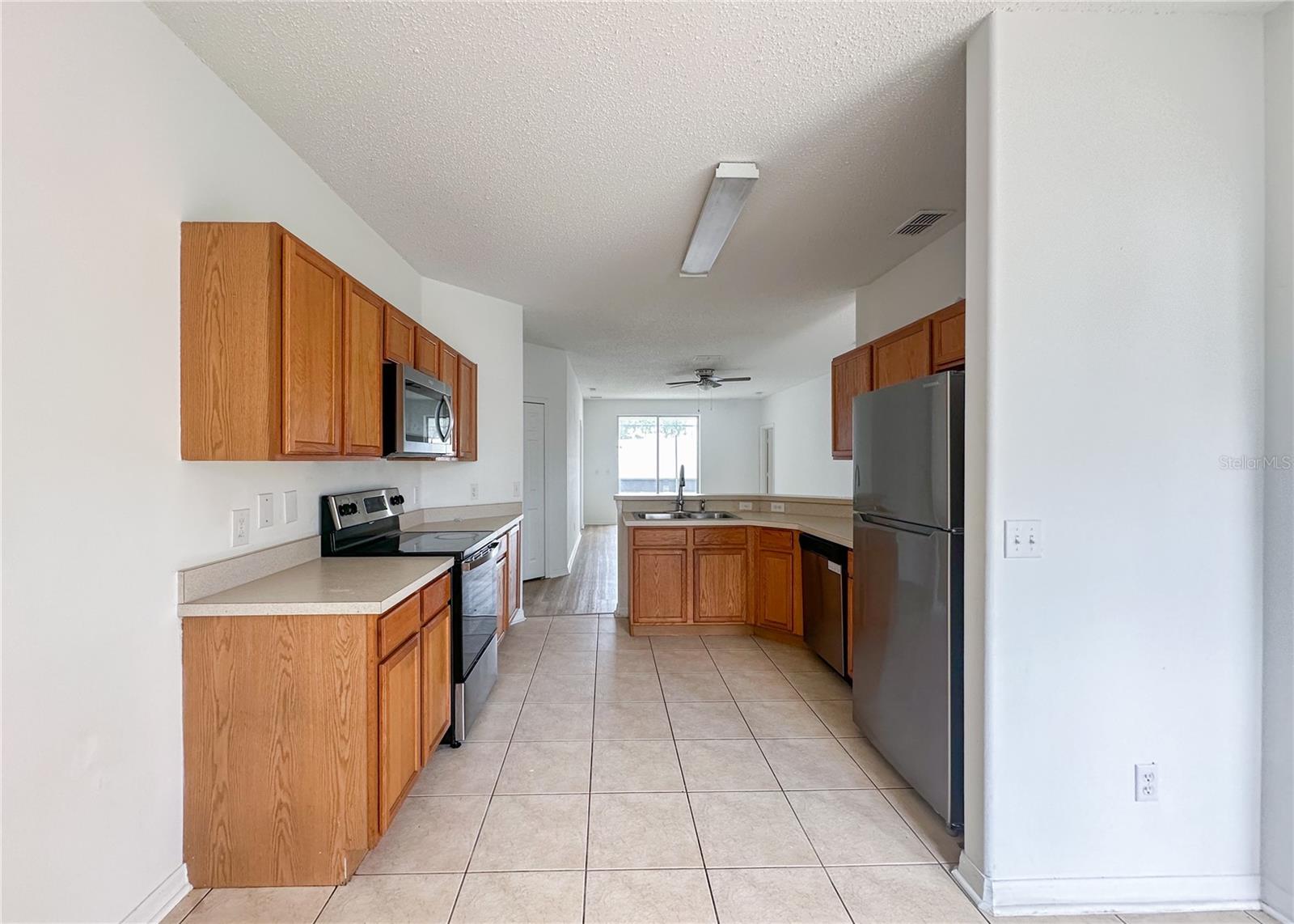 Single Family Residence at 402 SUNSET VIEW DR, DAVENPORT, photo 3 of 22