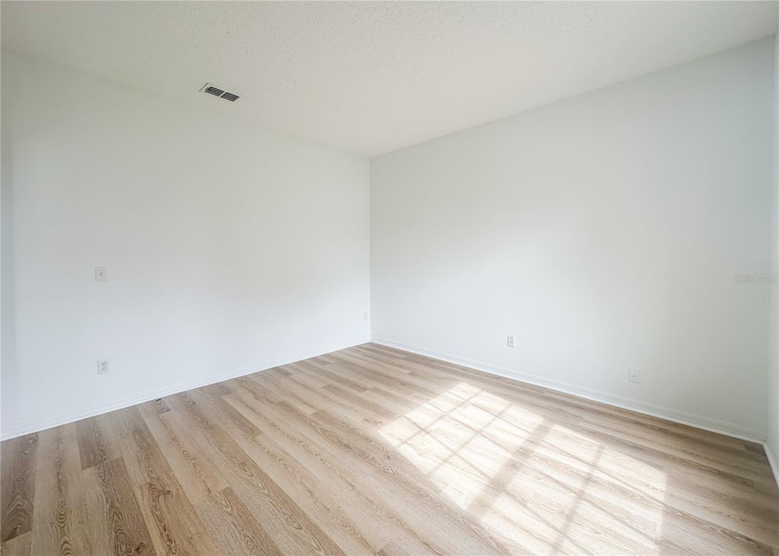 Single Family Residence at 402 SUNSET VIEW DR, DAVENPORT, photo 19 of 22