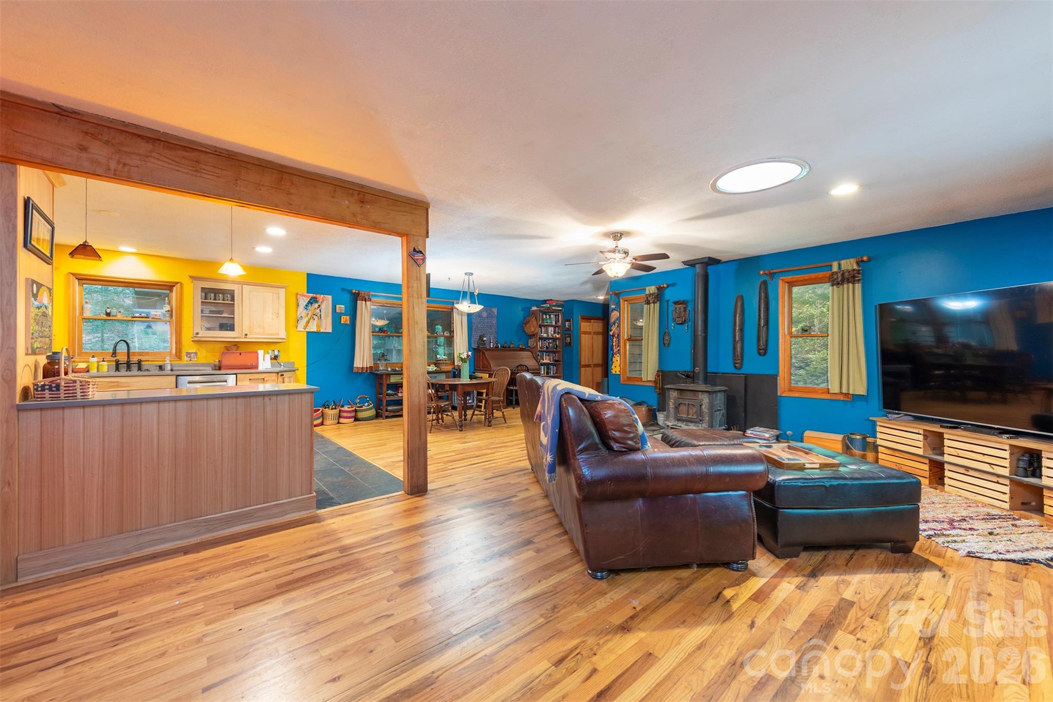 Single Family Residence at 23 Hunting Lodge Drive, Black Mountain, photo 20 of 34