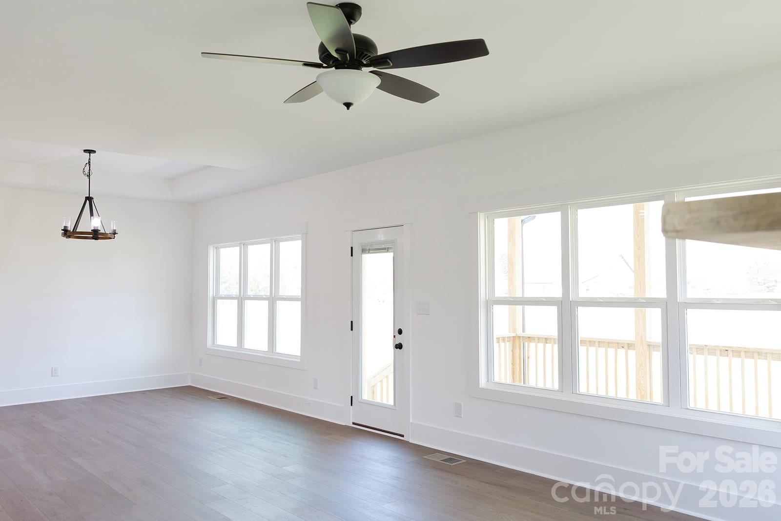Single Family Residence at 573 Hopes Corner Drive, York, photo 7 of 35