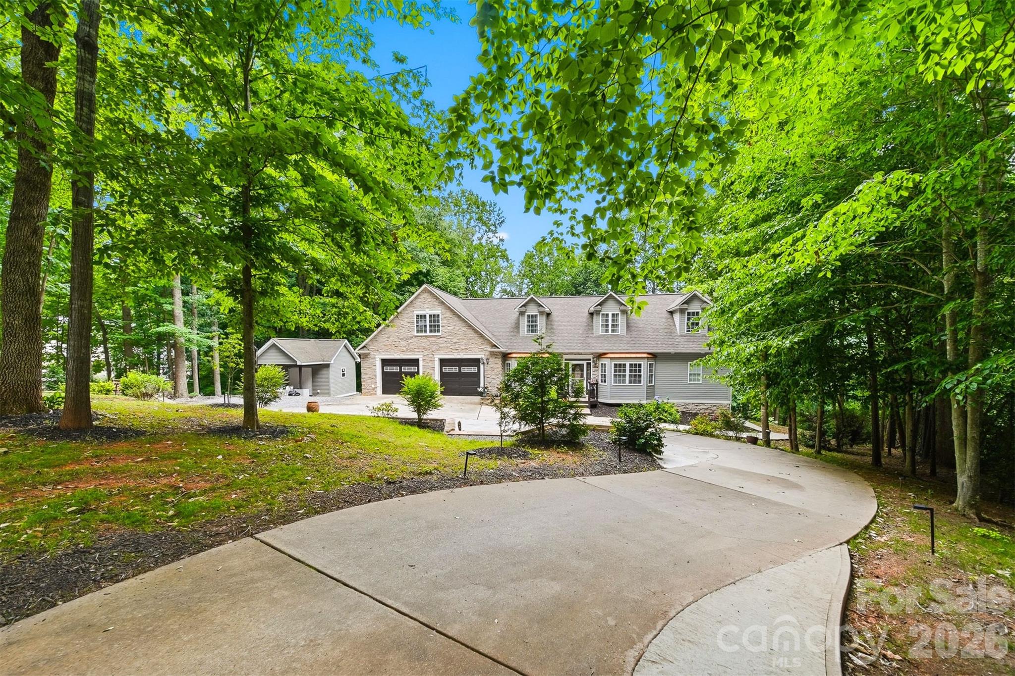 Single Family Residence at 176 Charis Lane, Statesville, photo 2 of 48