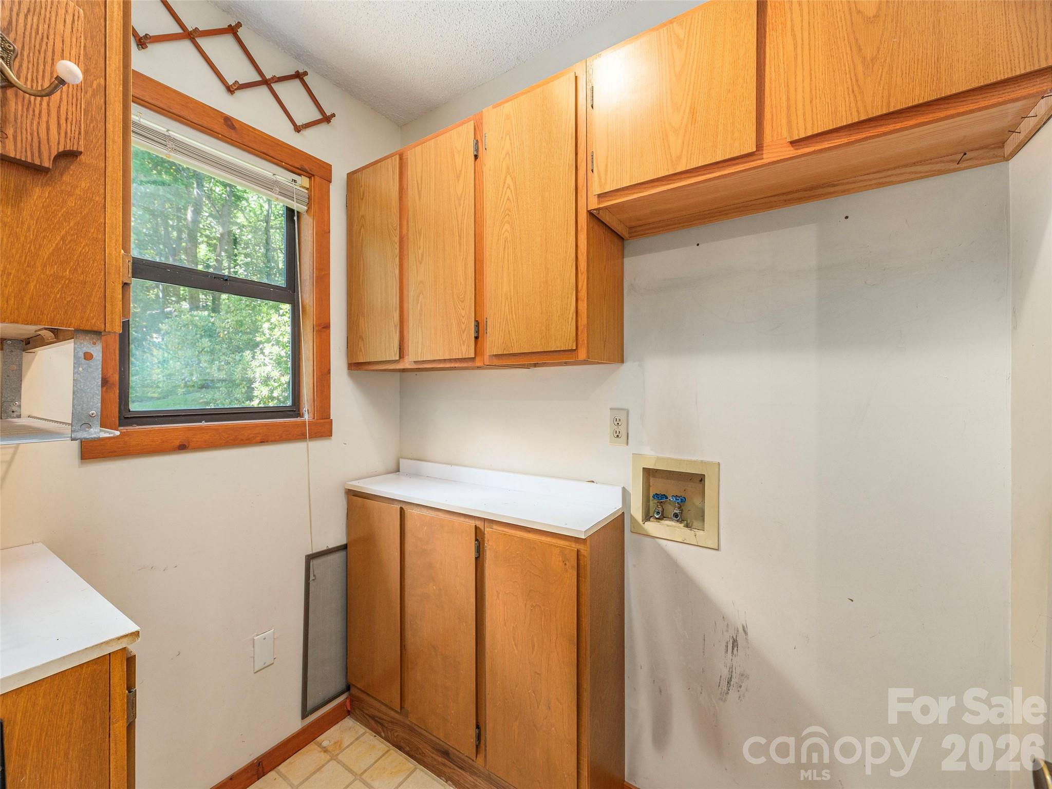 Single Family Residence at 1575 Red Maple Drive, Waynesville, photo 15 of 37