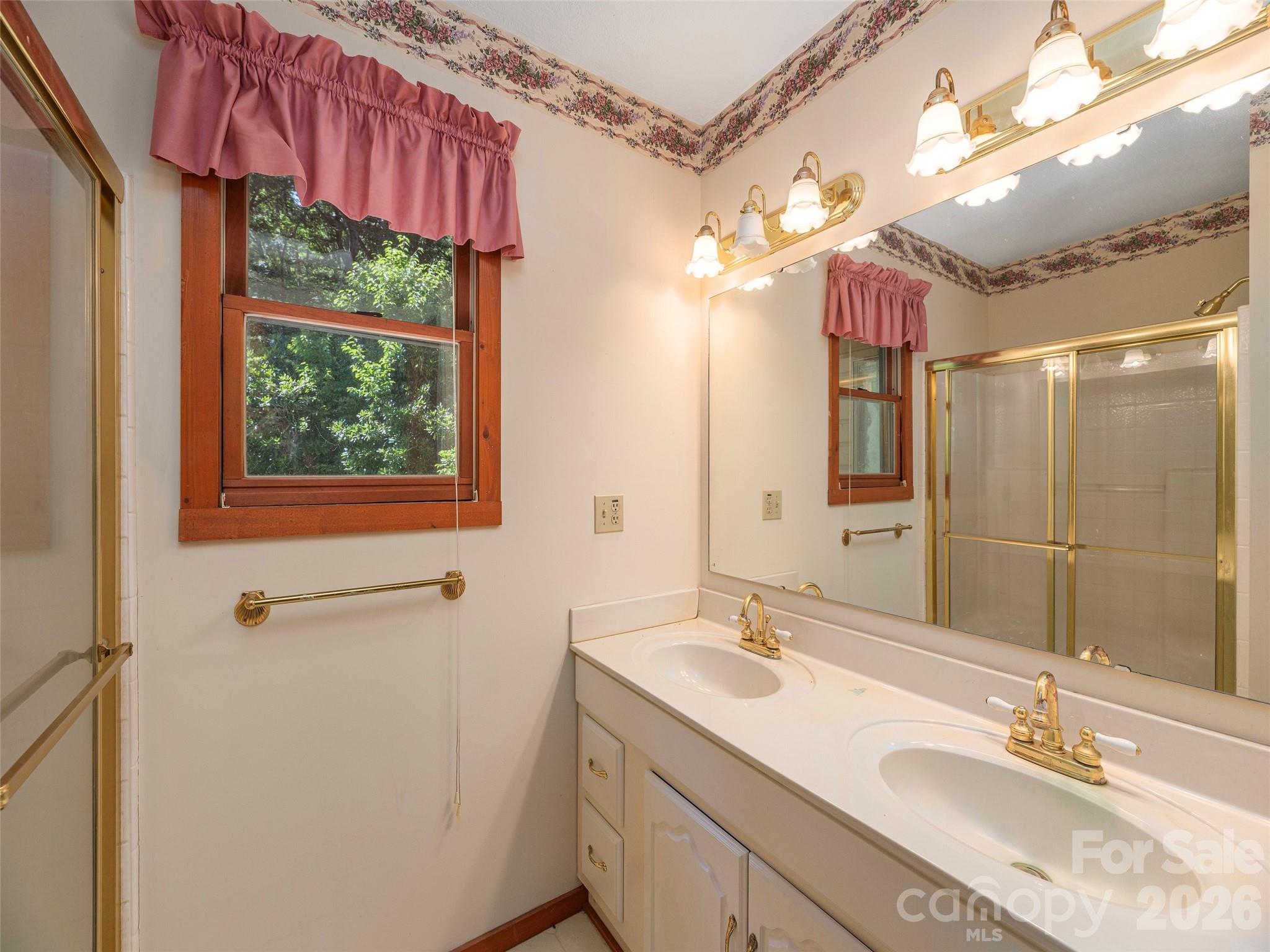 Single Family Residence at 1575 Red Maple Drive, Waynesville, photo 17 of 37