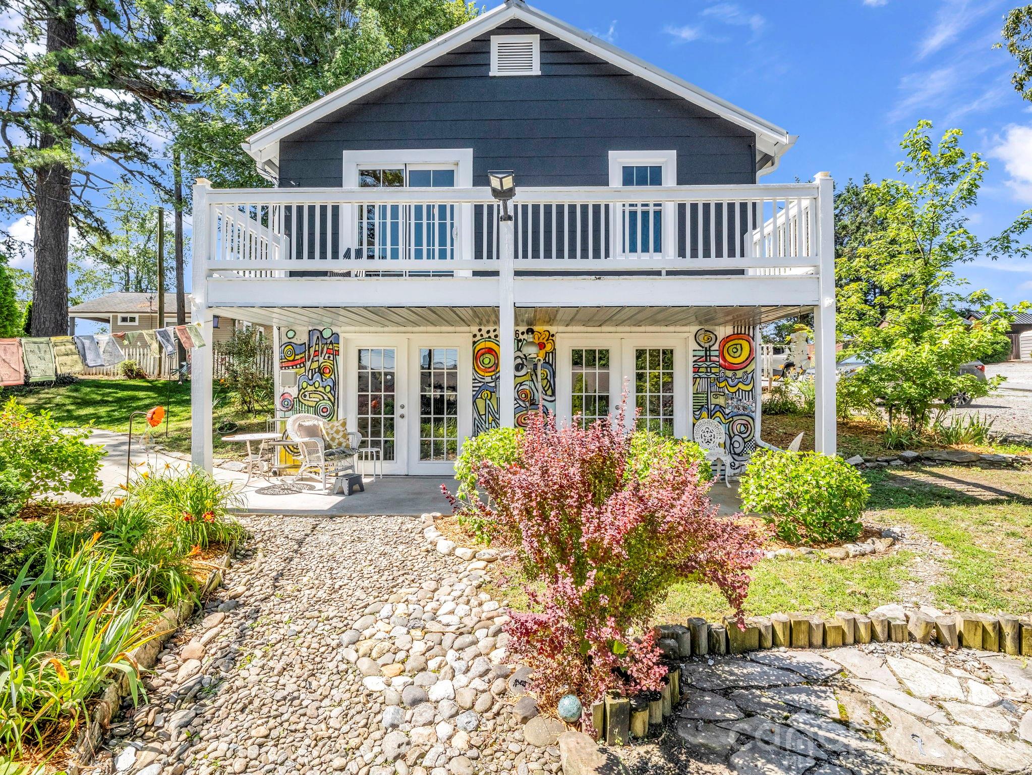 Portfolio at 302 Davis Street, Hendersonville, photo 2 of 48