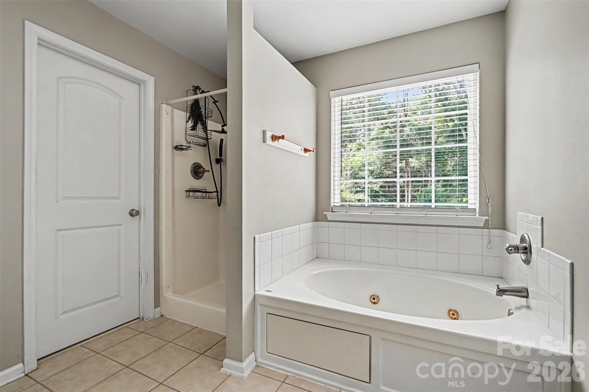 Single Family Residence at 697 Yvonne Drive SW, Concord, photo 15 of 34