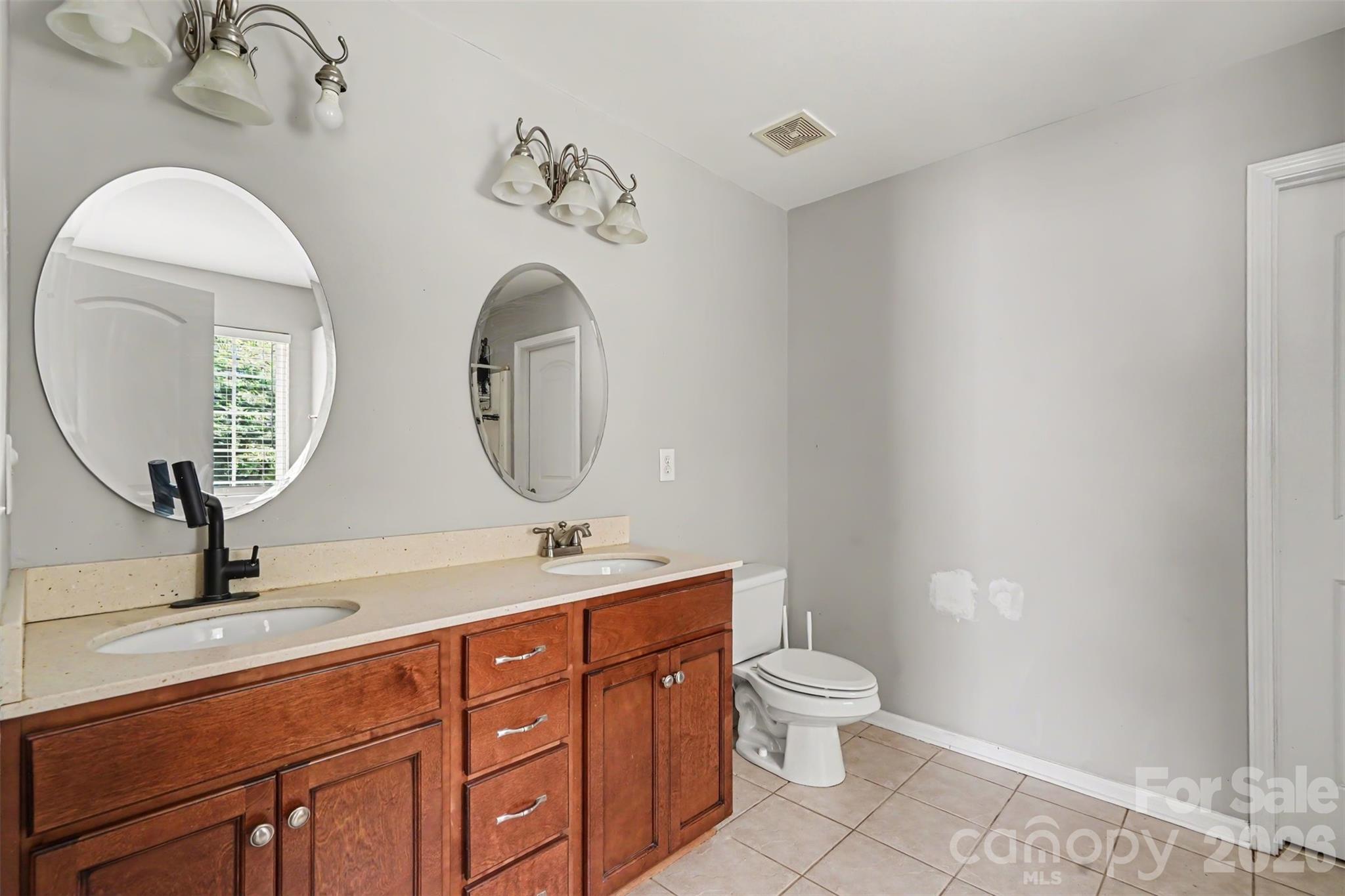 Single Family Residence at 697 Yvonne Drive SW, Concord, photo 21 of 34