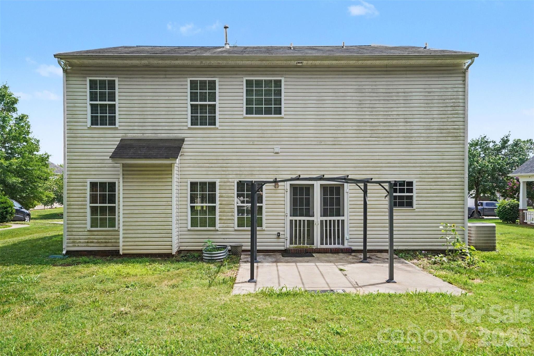 Single Family Residence at 697 Yvonne Drive SW, Concord, photo 32 of 34