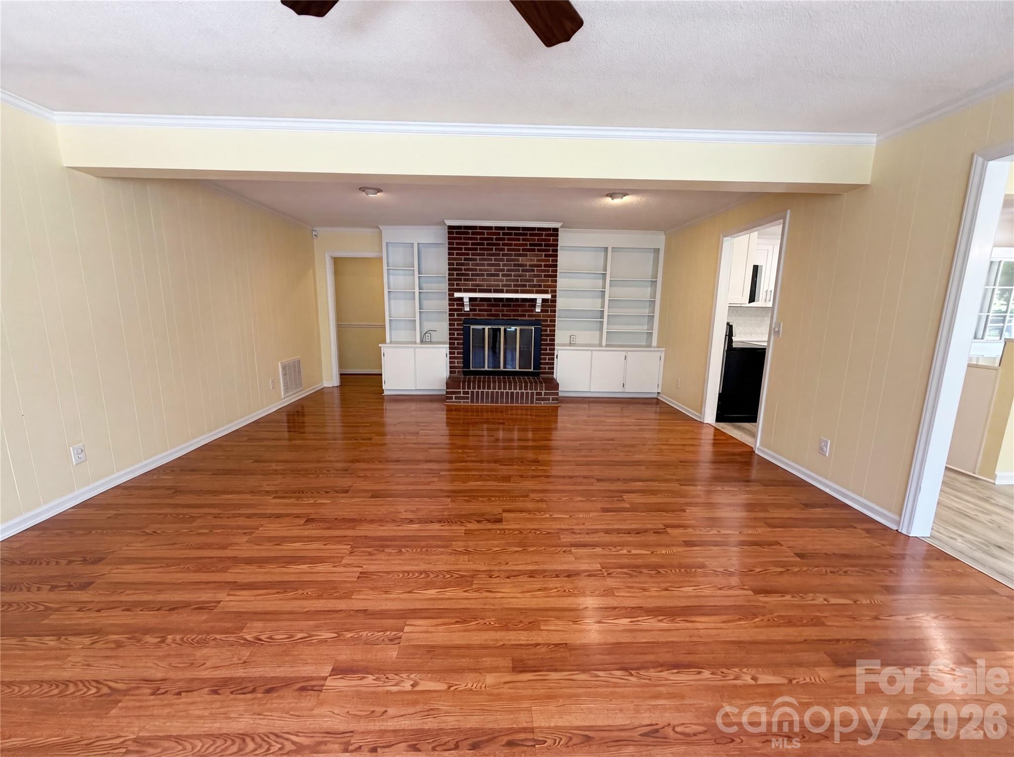 Single Family Residence at 501 Derby Court, Gastonia, photo 4 of 15