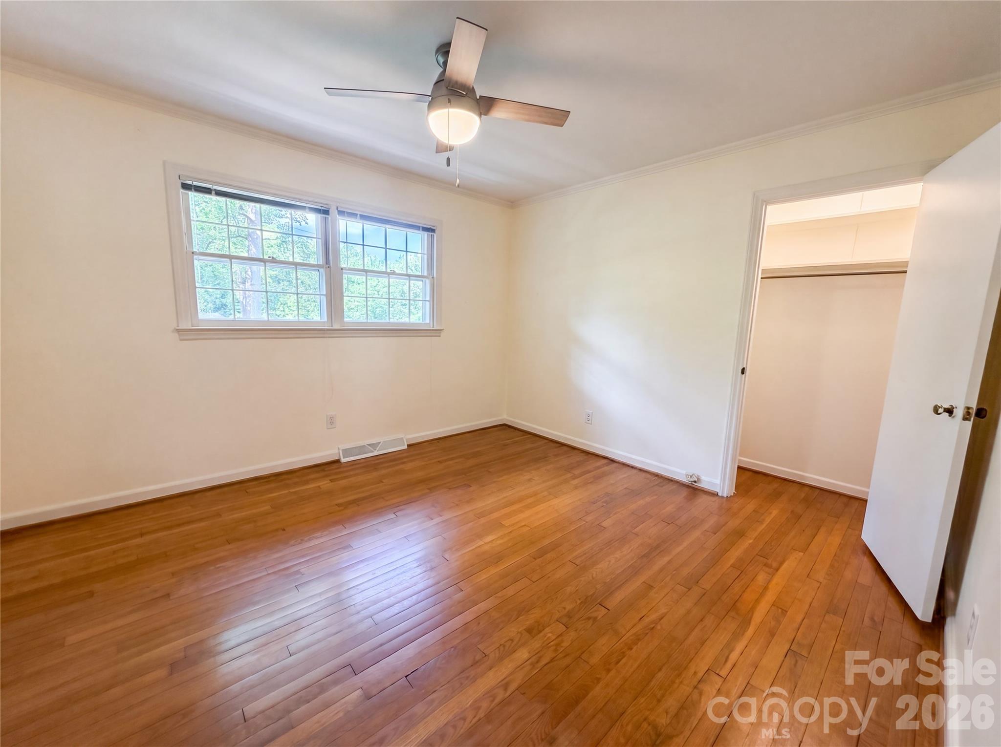 Single Family Residence at 501 Derby Court, Gastonia, photo 5 of 15
