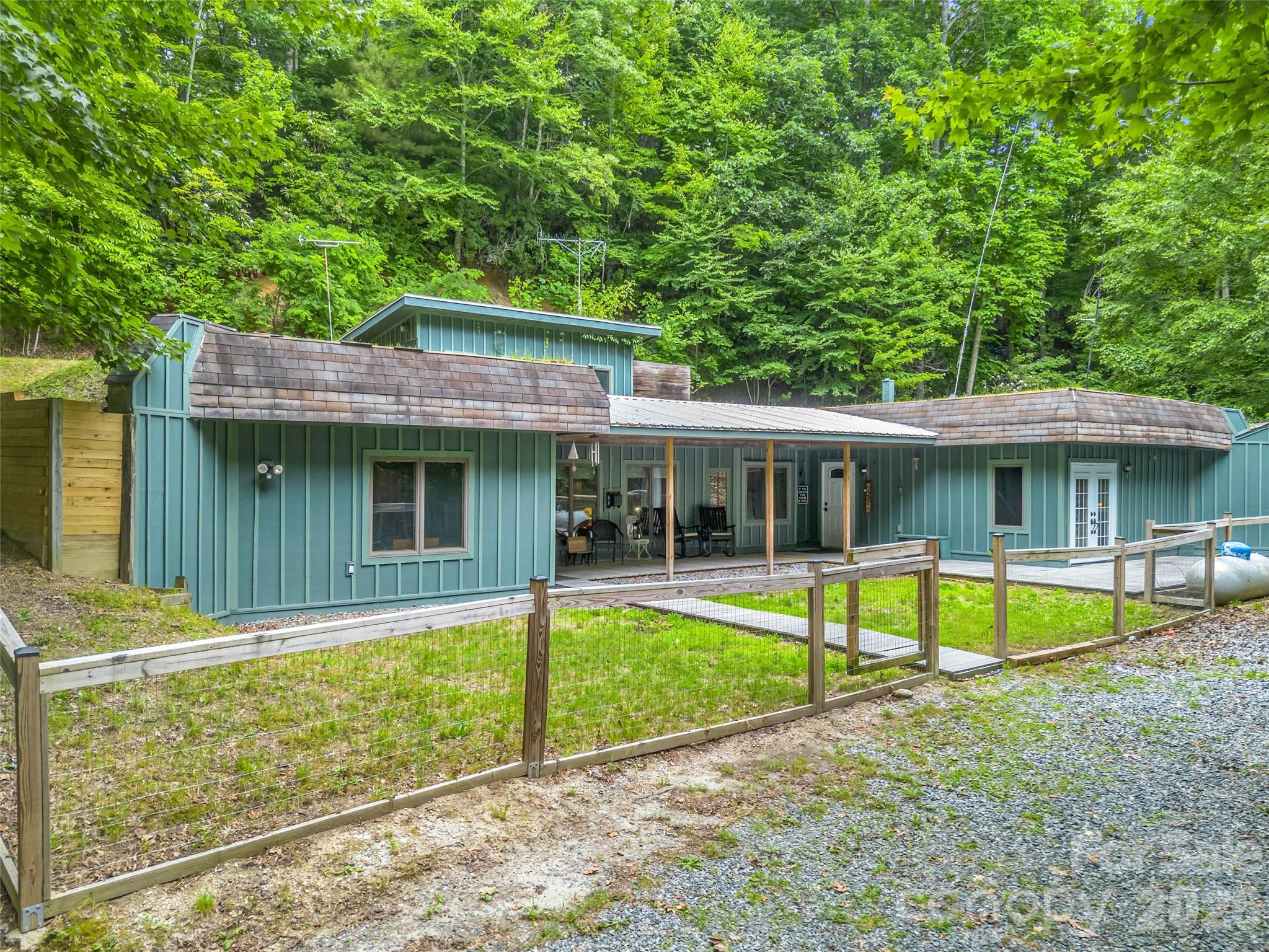 Single Family Residence at 707 Cascade Trail, Pisgah Forest, photo 4 of 48