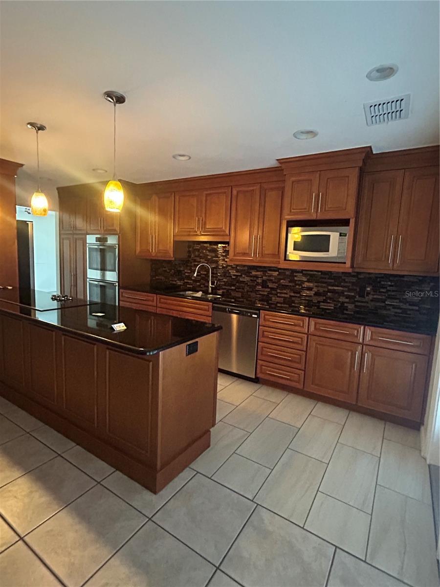 Single Family Residence at 2935 PLANTATION RD, WINTER HAVEN, photo 37 of 53
