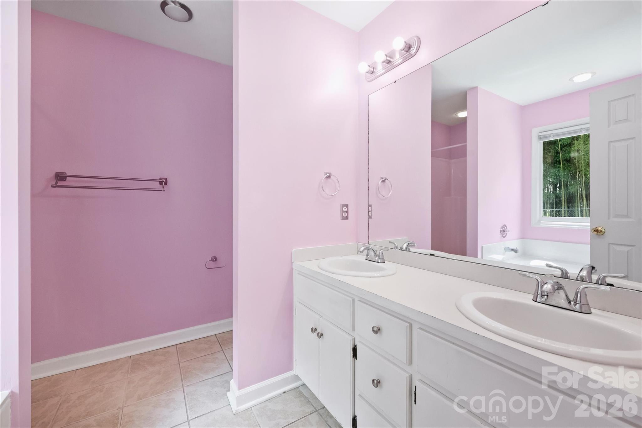 Primary Bath - 1673 Ashridge Road, Rock Hill