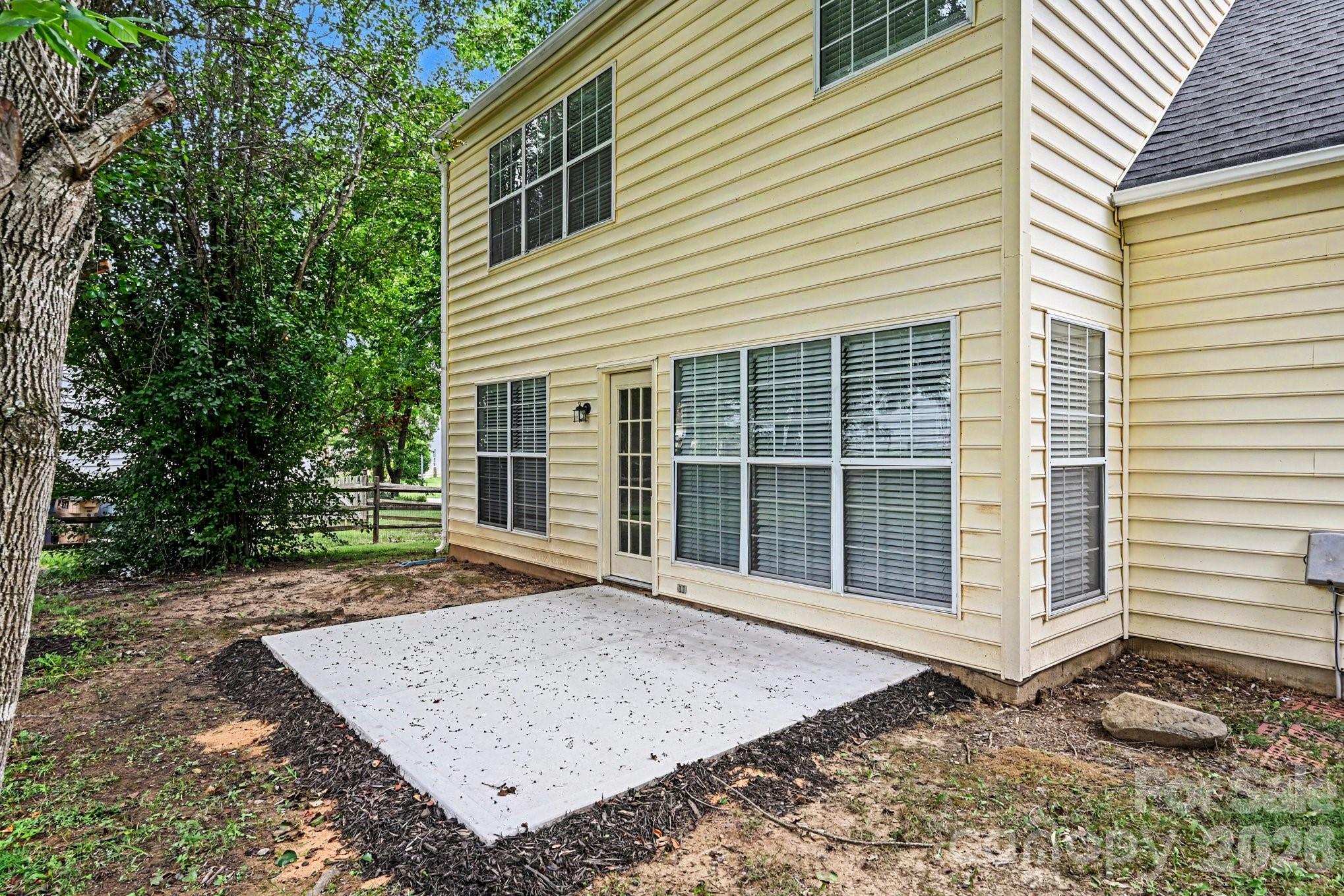 Single Family Residence at 221 Aylesbury Lane, Indian Trail, photo 22 of 23
