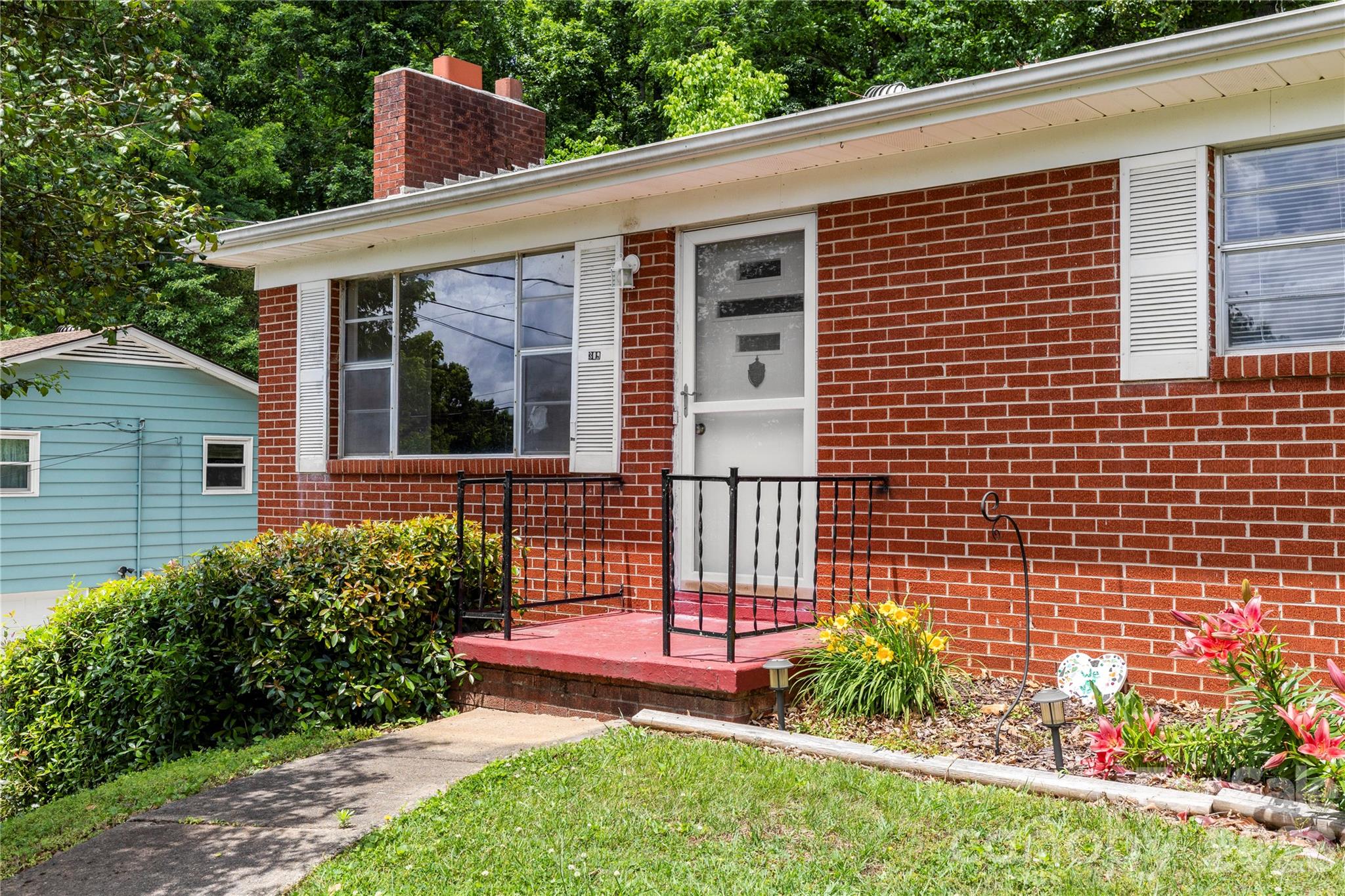 Single Family Residence at 309 Oak Hill Road, Candler, photo 31 of 39