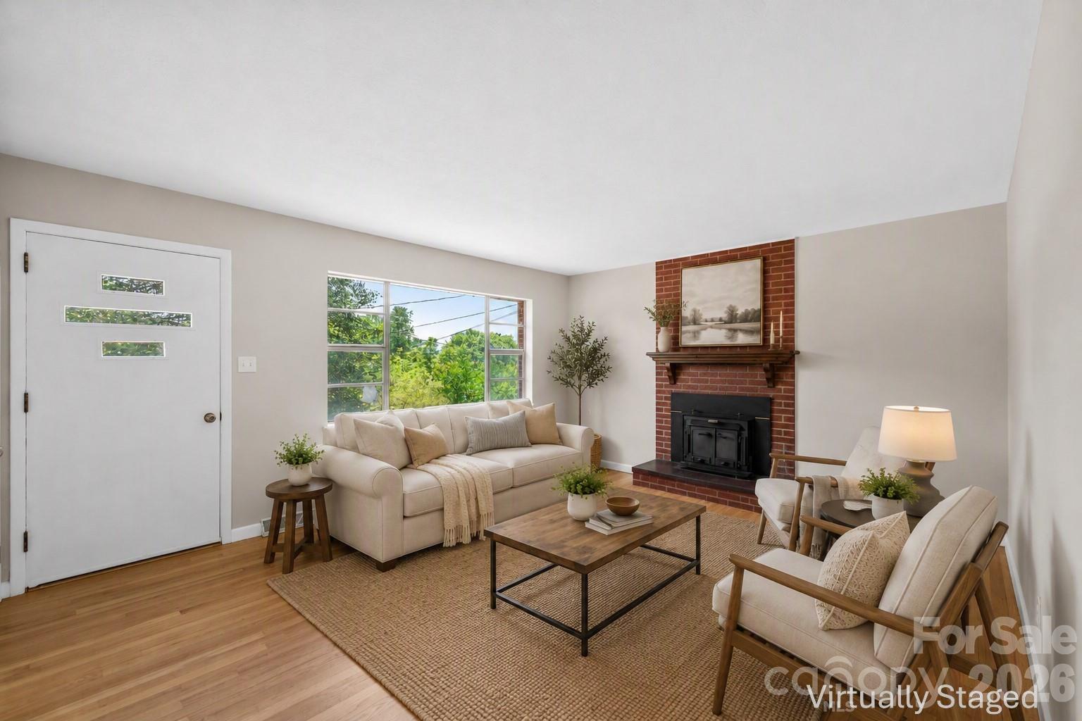 Single Family Residence at 309 Oak Hill Road, Candler, photo 10 of 39