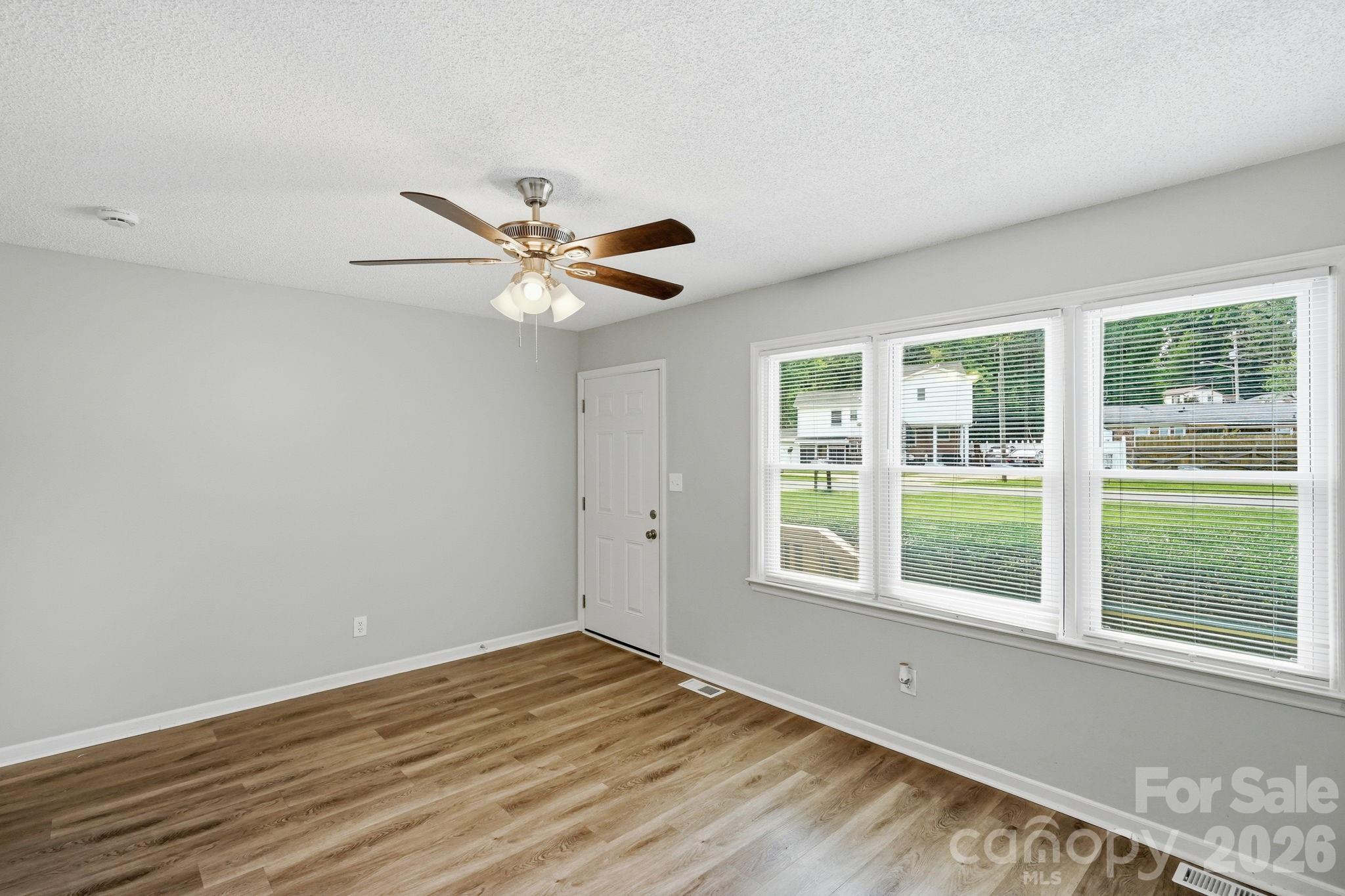 Single Family Residence at 5008 Sea Oates Lane, Bessemer City, photo 5 of 35