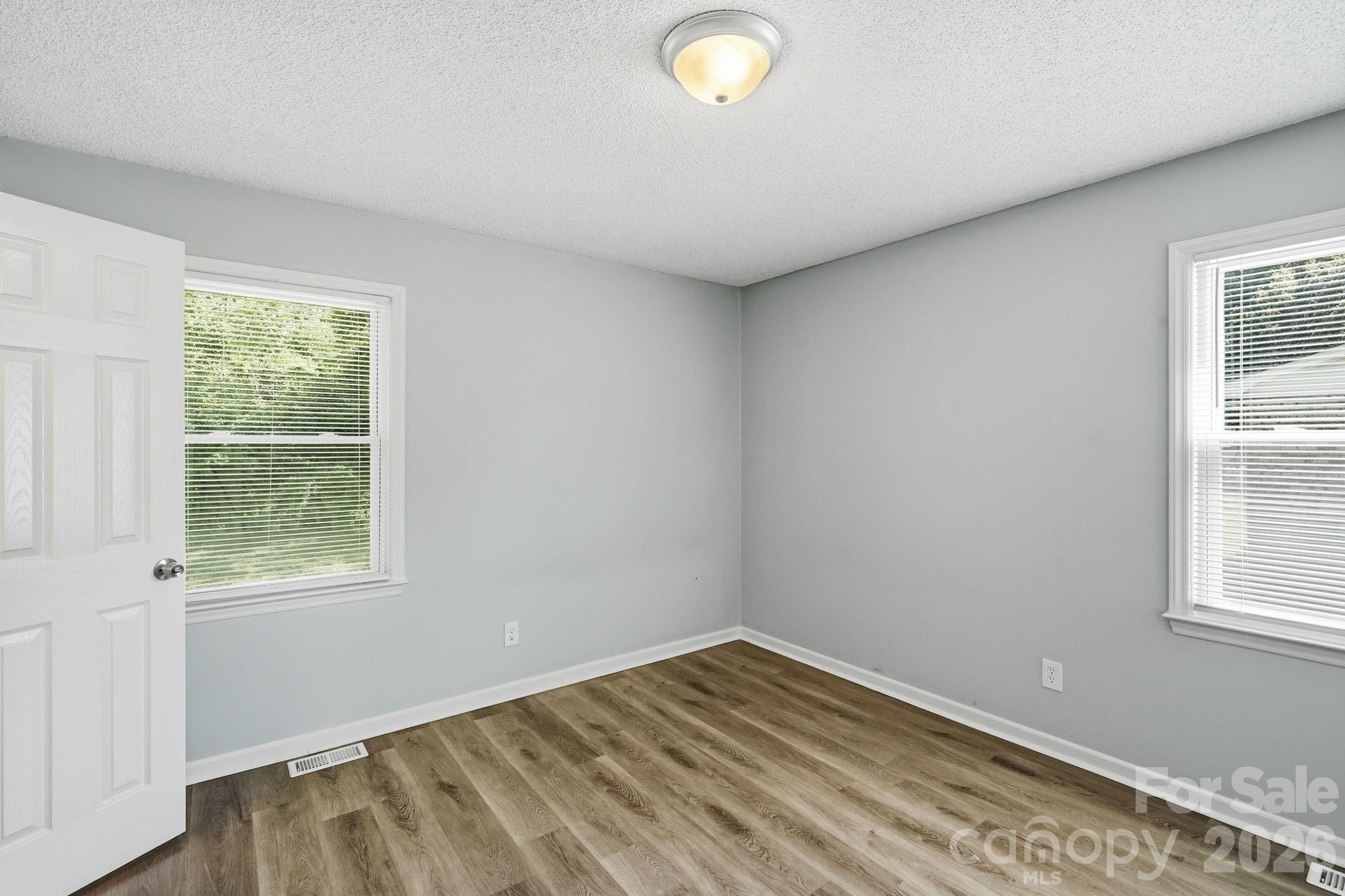 Single Family Residence at 5008 Sea Oates Lane, Bessemer City, photo 9 of 35