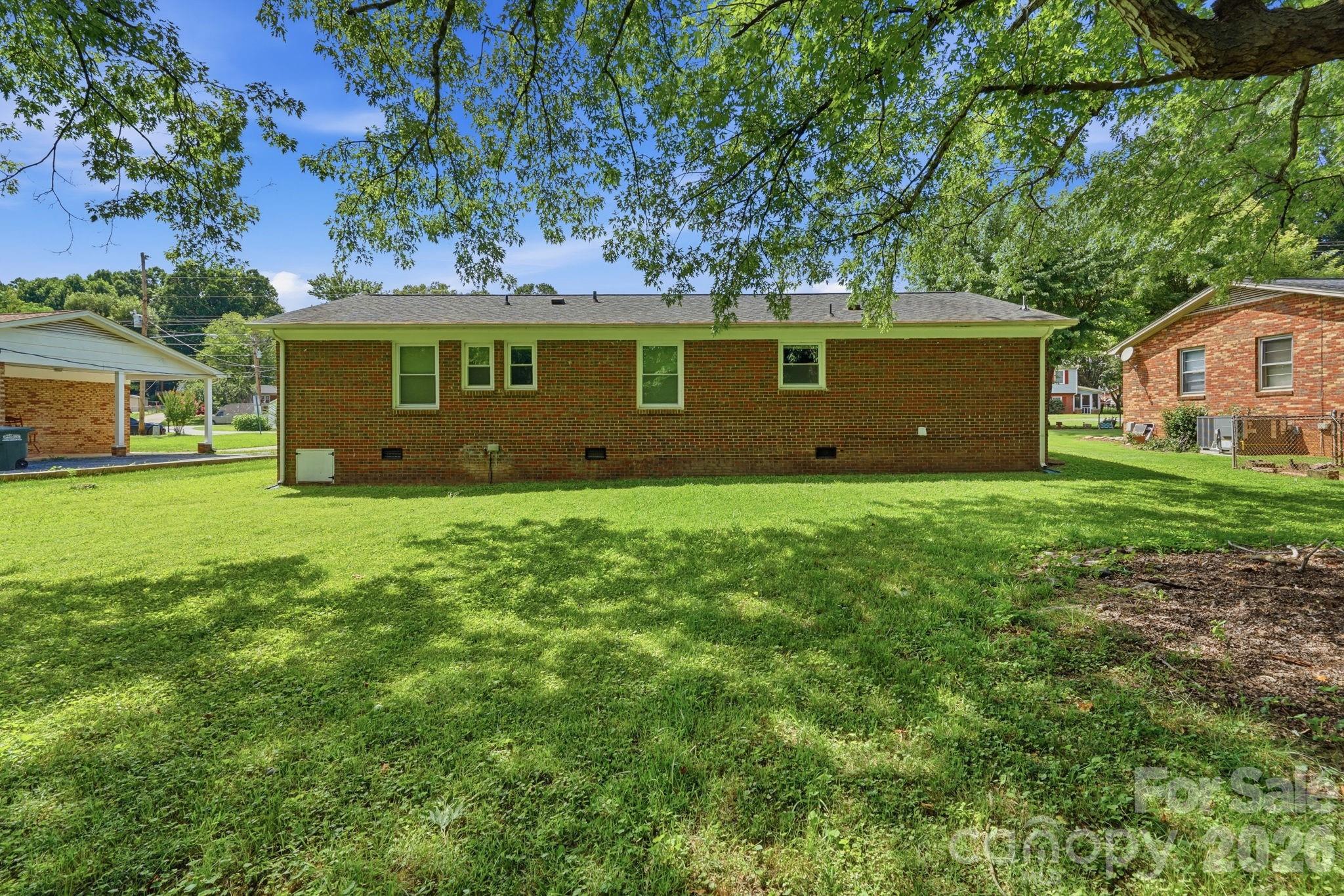Single Family Residence at 5008 Sea Oates Lane, Bessemer City, photo 32 of 35