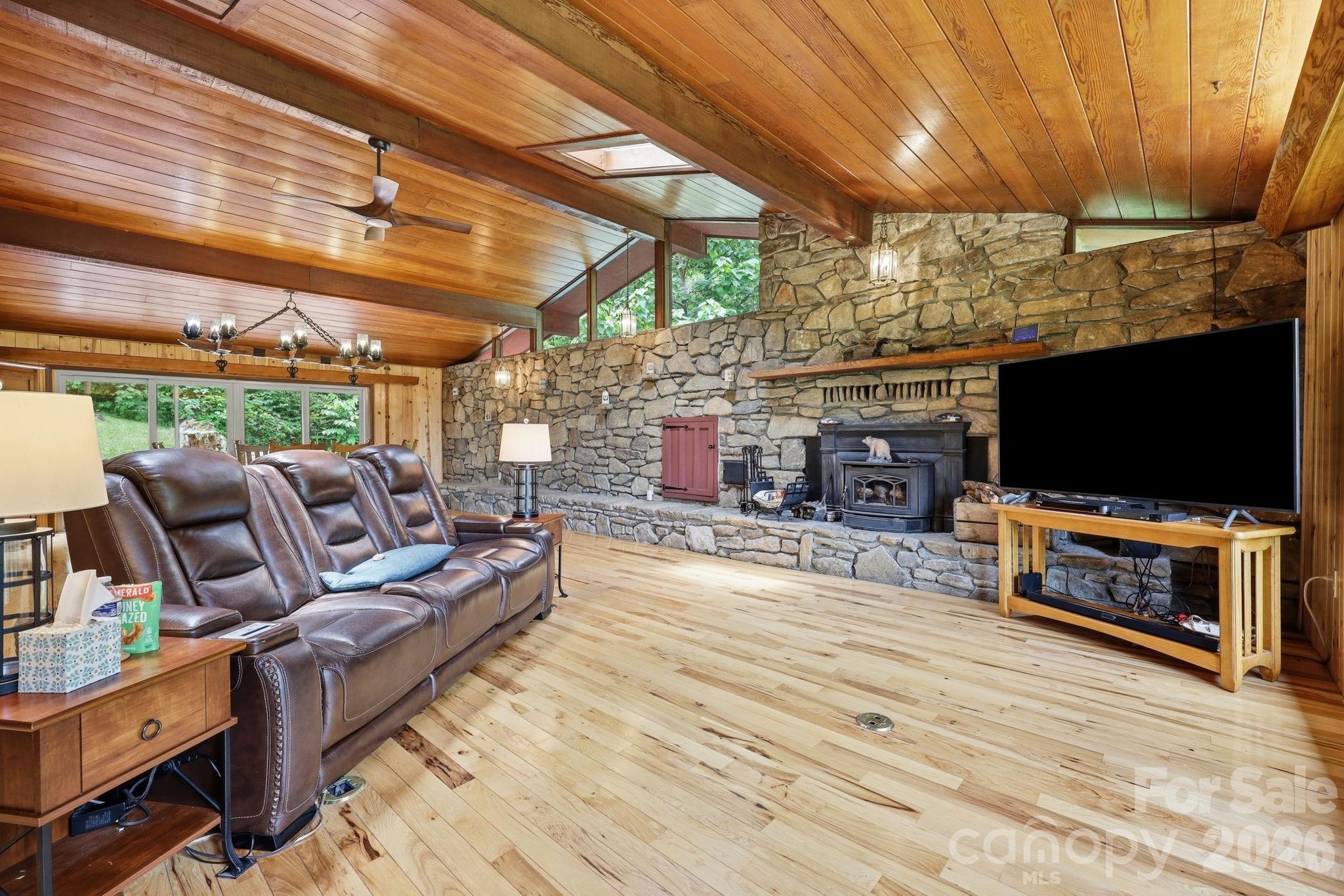 Single Family Residence at 570 Rugged Top Road, Waynesville, photo 7 of 43