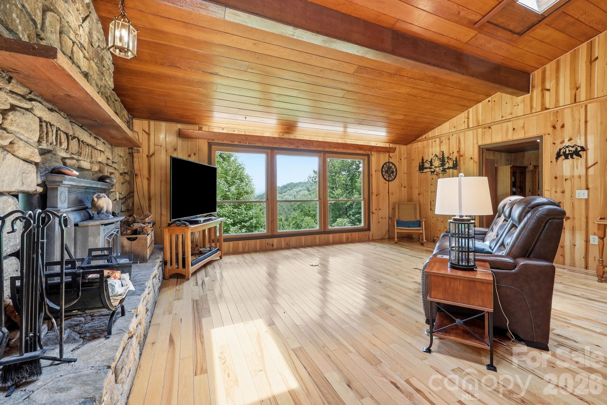 Single Family Residence at 570 Rugged Top Road, Waynesville, photo 9 of 43