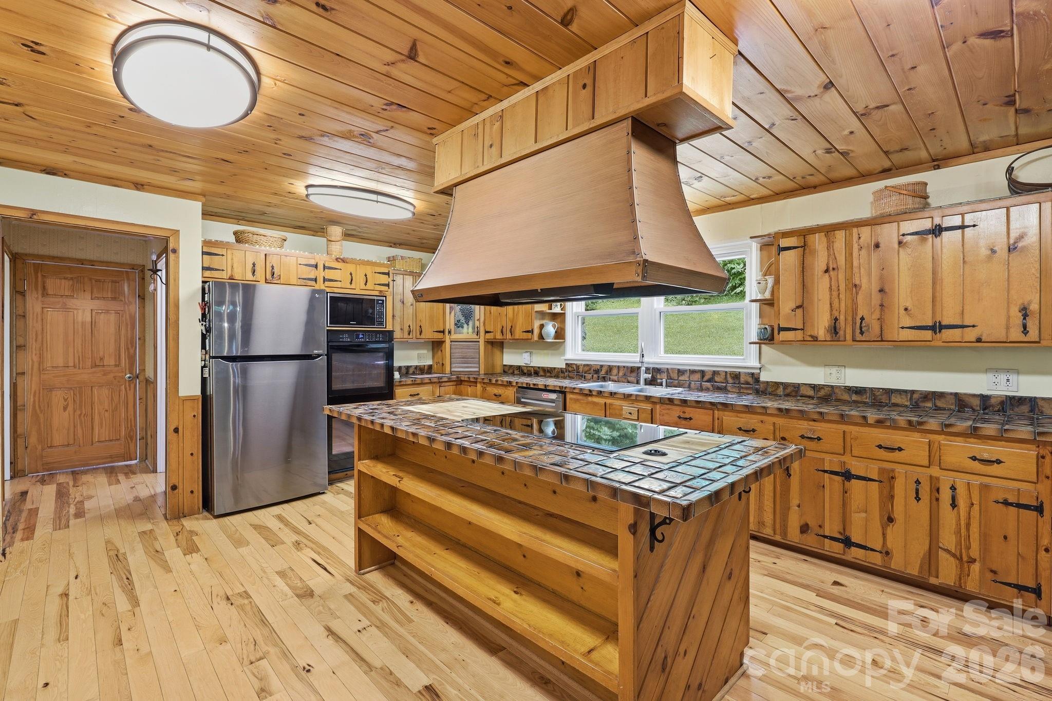 Single Family Residence at 570 Rugged Top Road, Waynesville, photo 13 of 43
