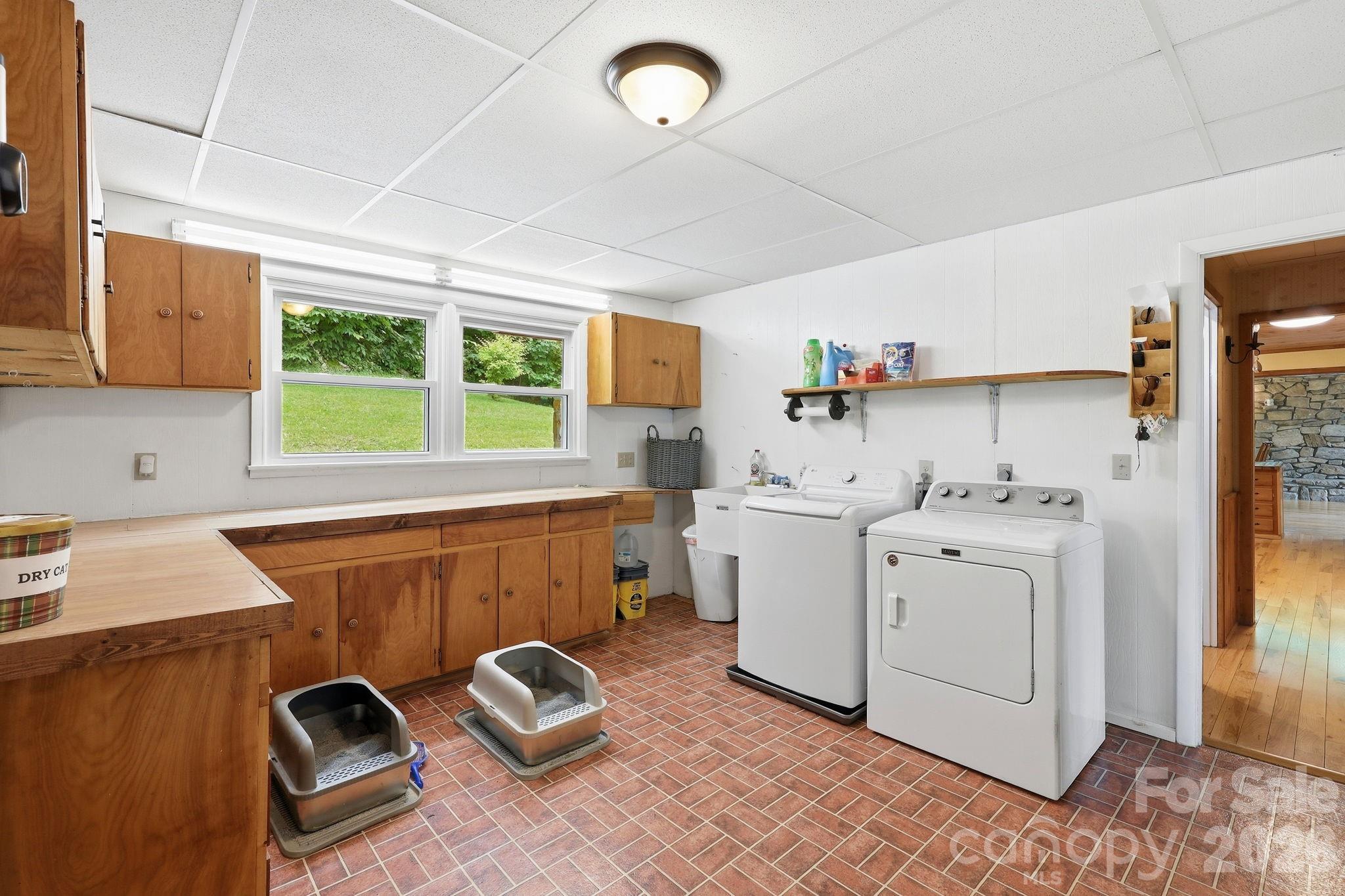 Single Family Residence at 570 Rugged Top Road, Waynesville, photo 18 of 43
