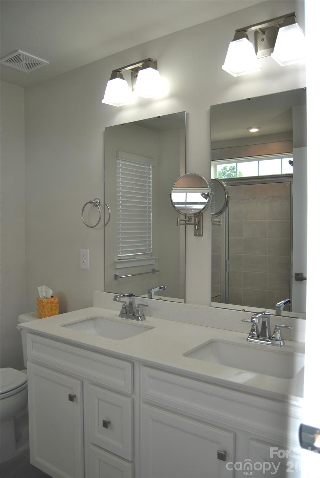 Townhouse at 1946 Tupelo Grove Lane, Gastonia, photo 21 of 34