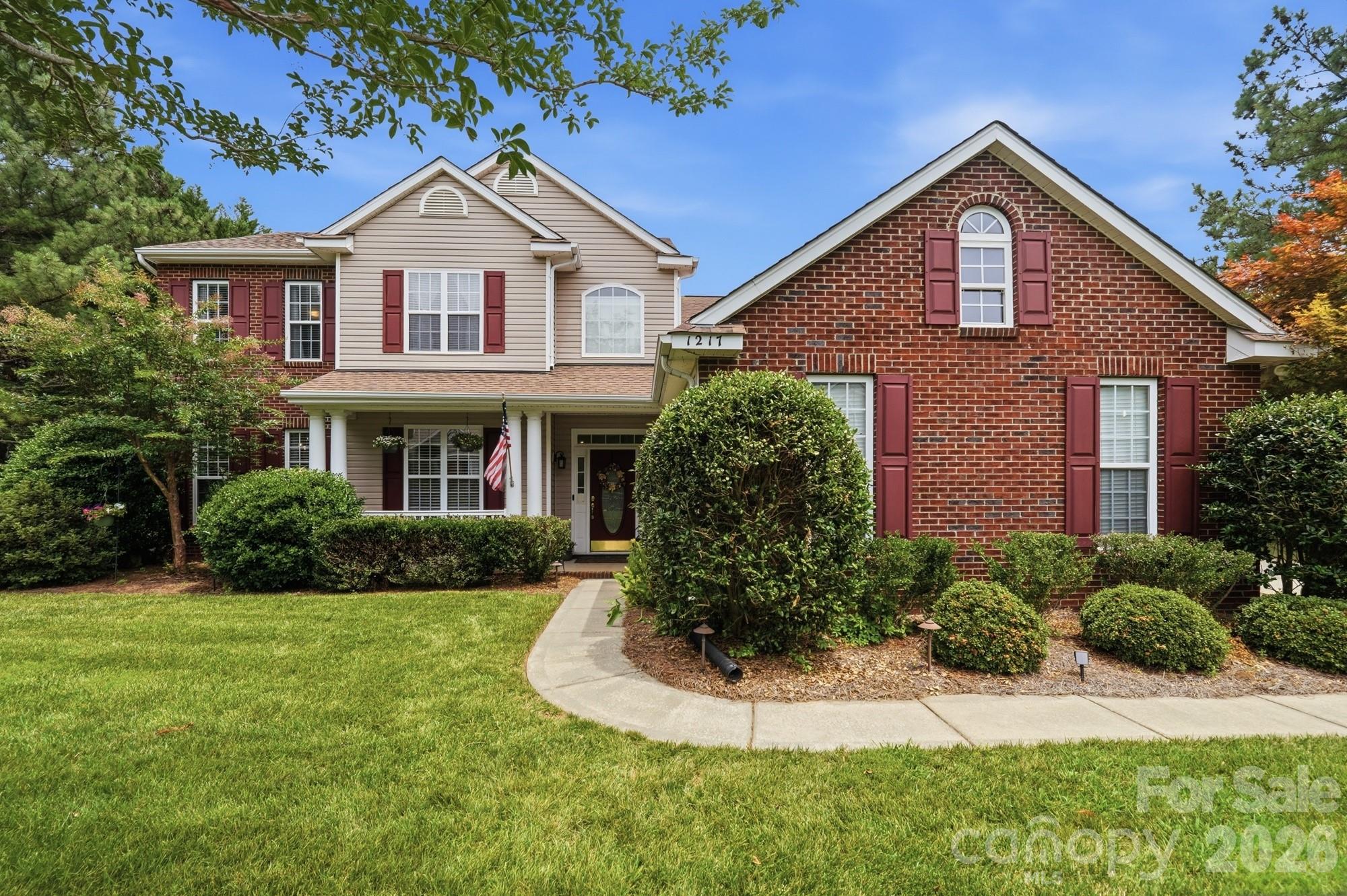 Single Family Residence at 1217 Brionne Court, Waxhaw, photo 2 of 48