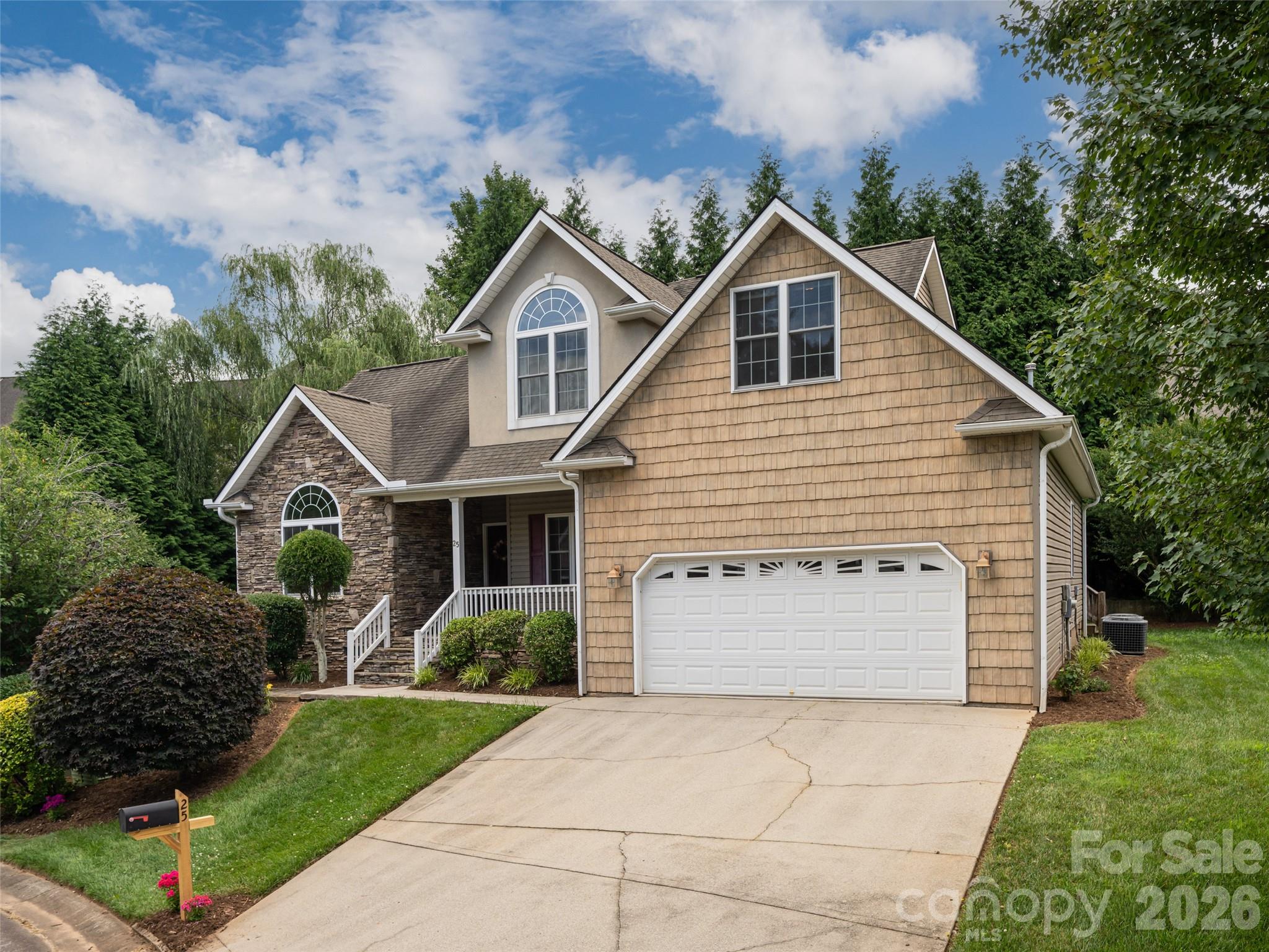 Single Family Residence at 25 Driftstone Circle, Arden, photo 2 of 24