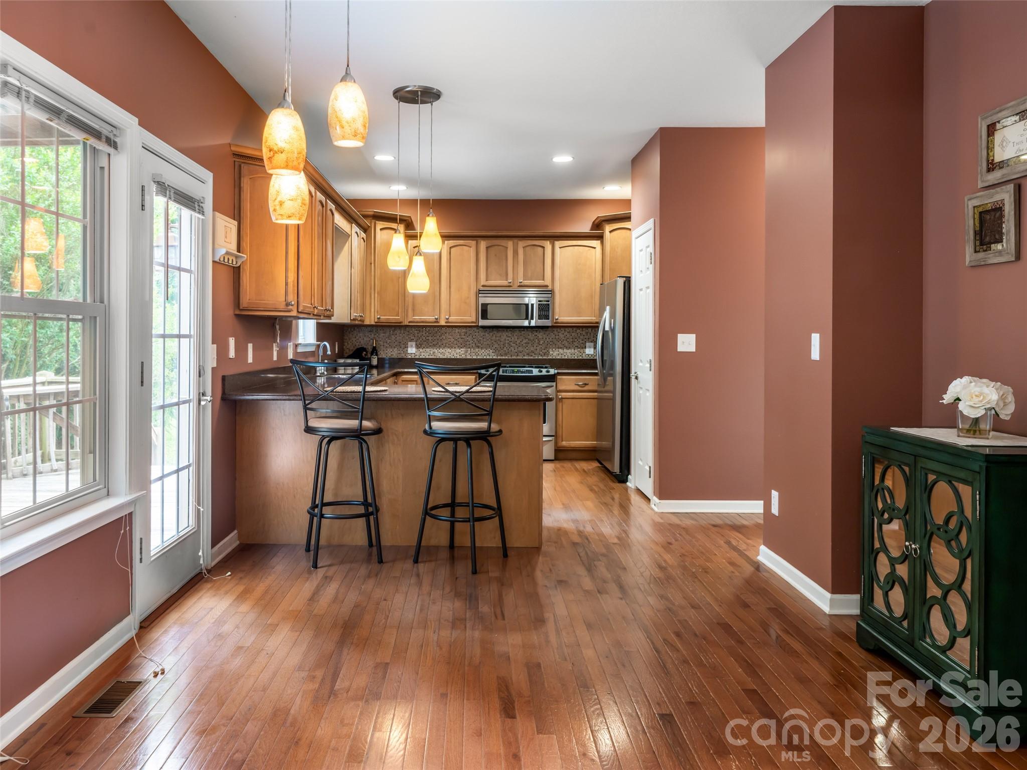 Single Family Residence at 25 Driftstone Circle, Arden, photo 5 of 24
