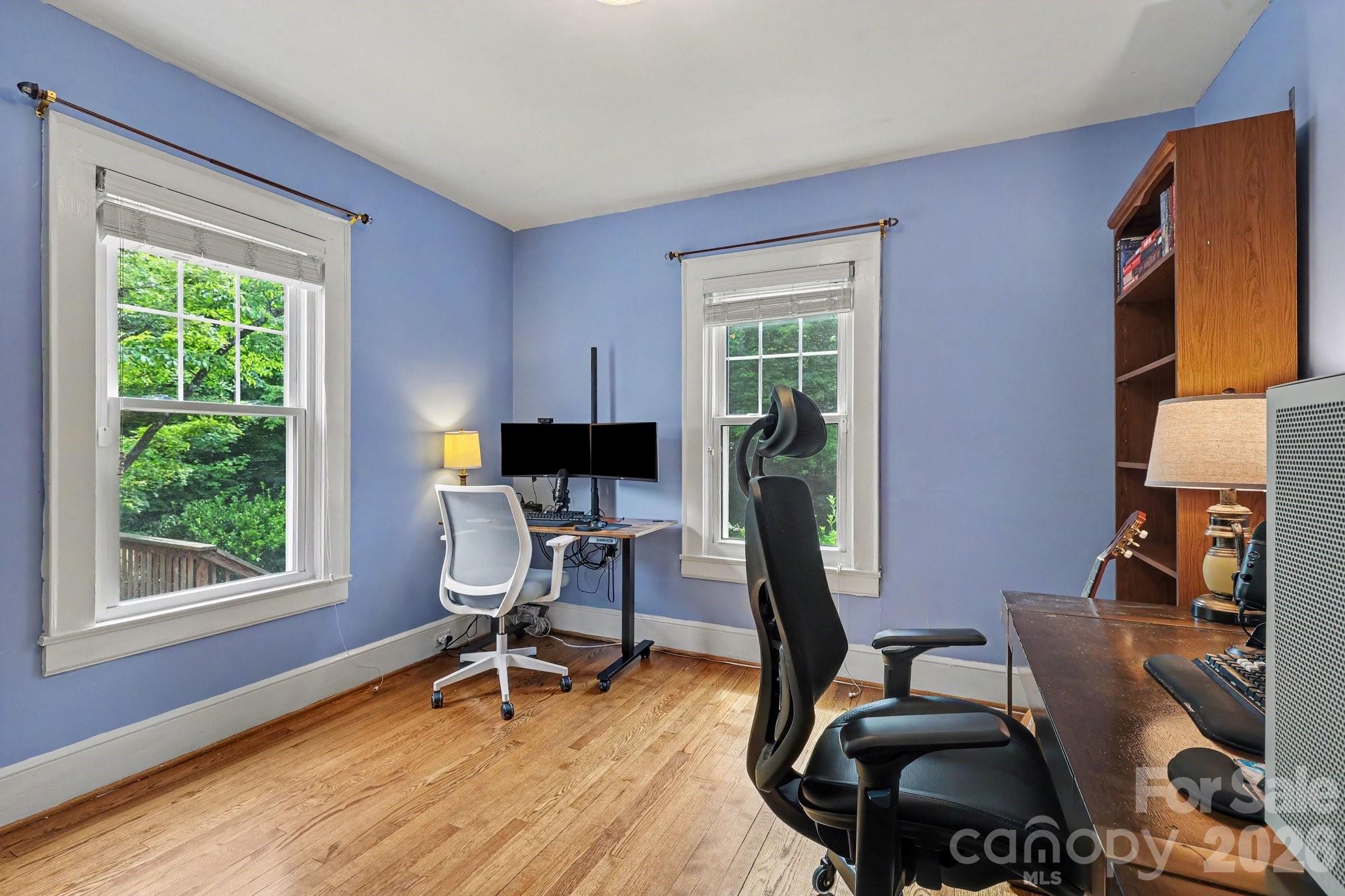 Single Family Residence at 404 Fairview Drive, Lexington, photo 14 of 42
