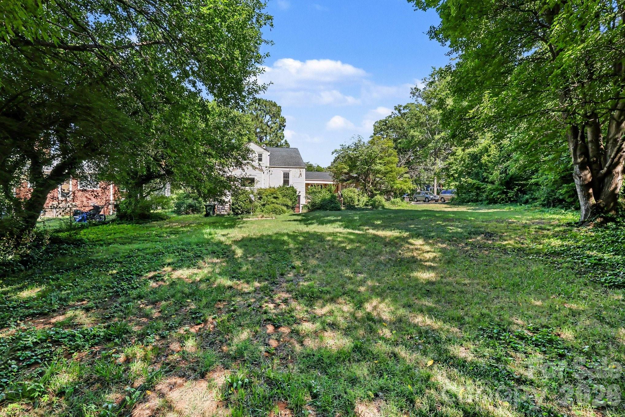 Single Family Residence at 404 Fairview Drive, Lexington, photo 18 of 42