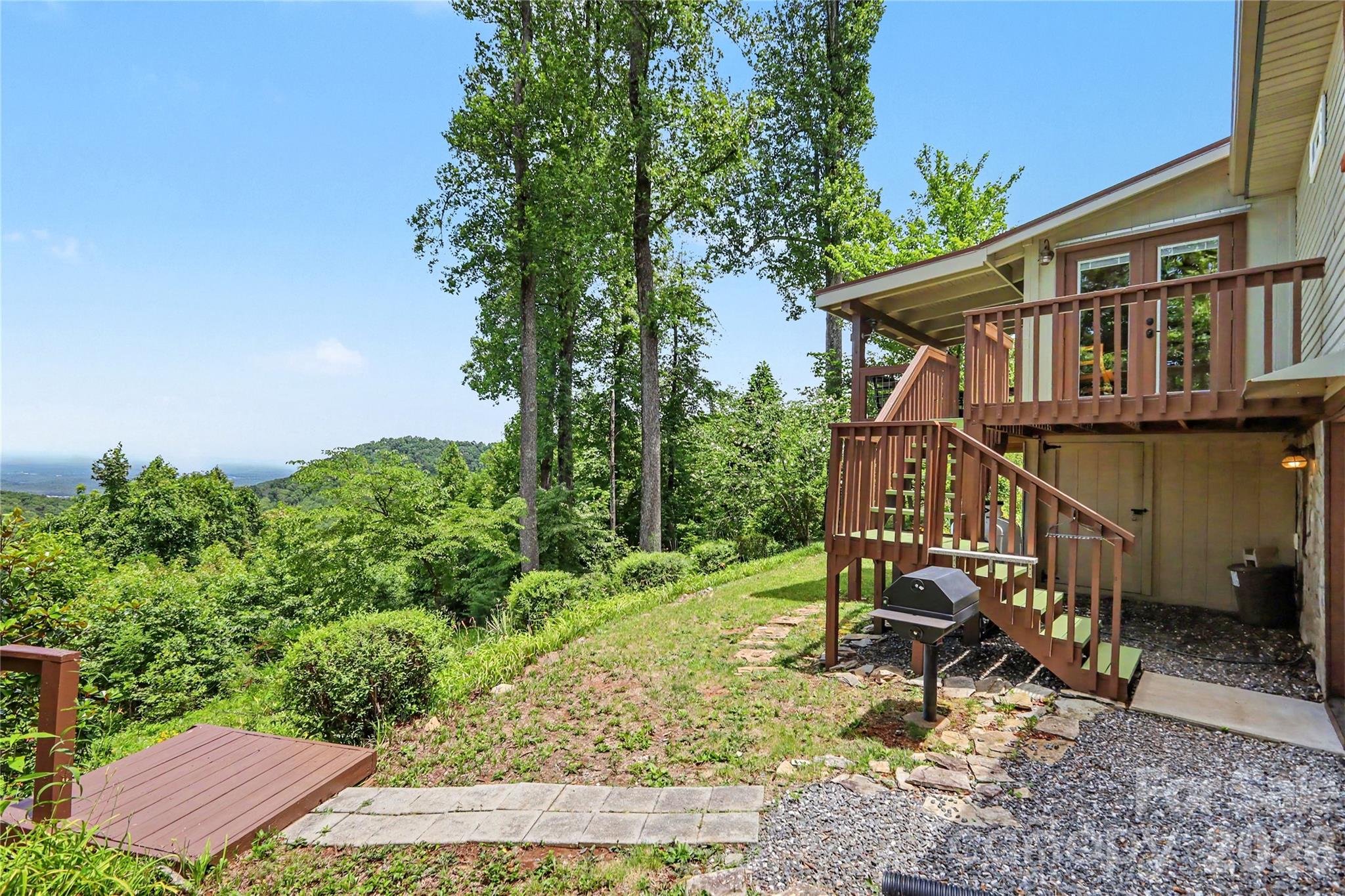 3526 Dogwood Lane