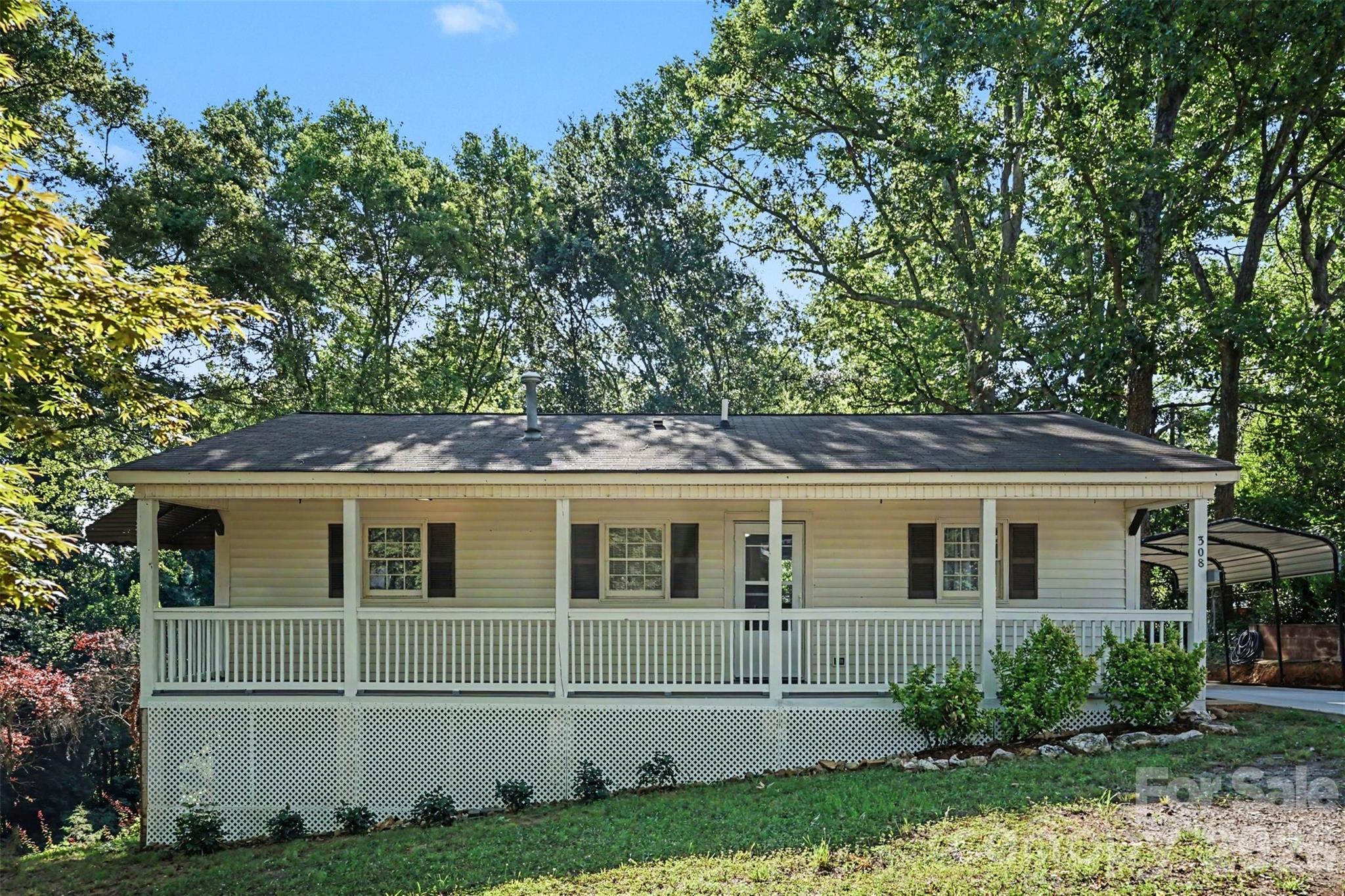 308 N Carpenter Street