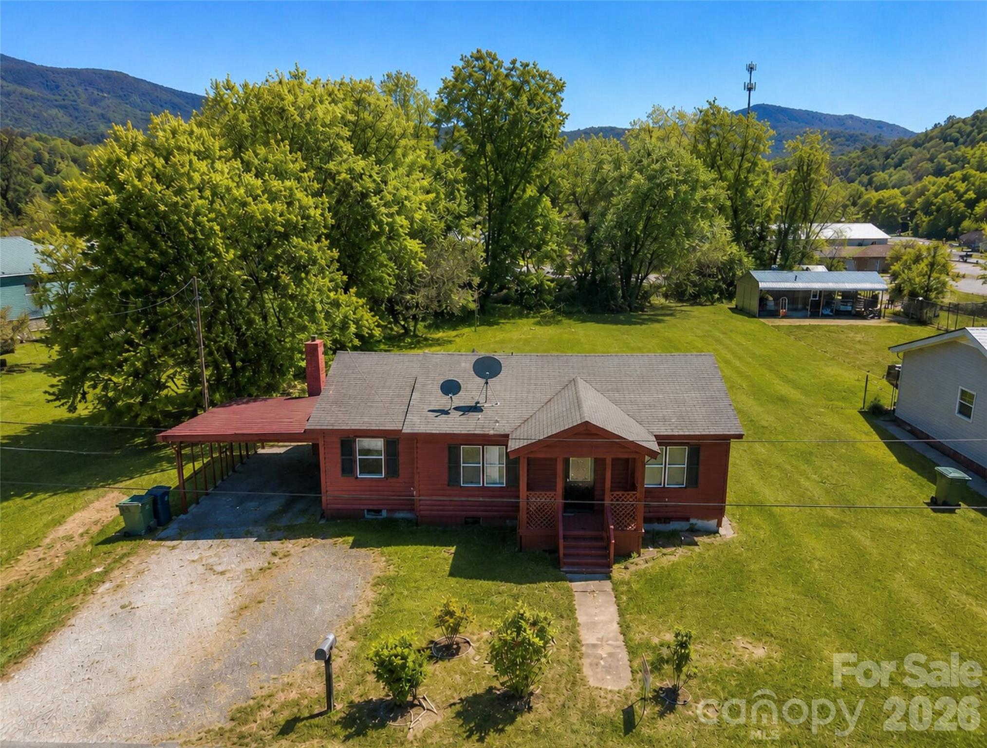 Single Family Residence at 51 Robinson Street, Waynesville, photo 2 of 31