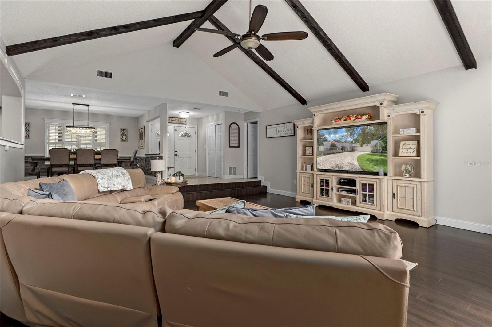 Single Family Residence at 5008 CUMBERLAND LN, SPRING HILL, photo 10 of 47