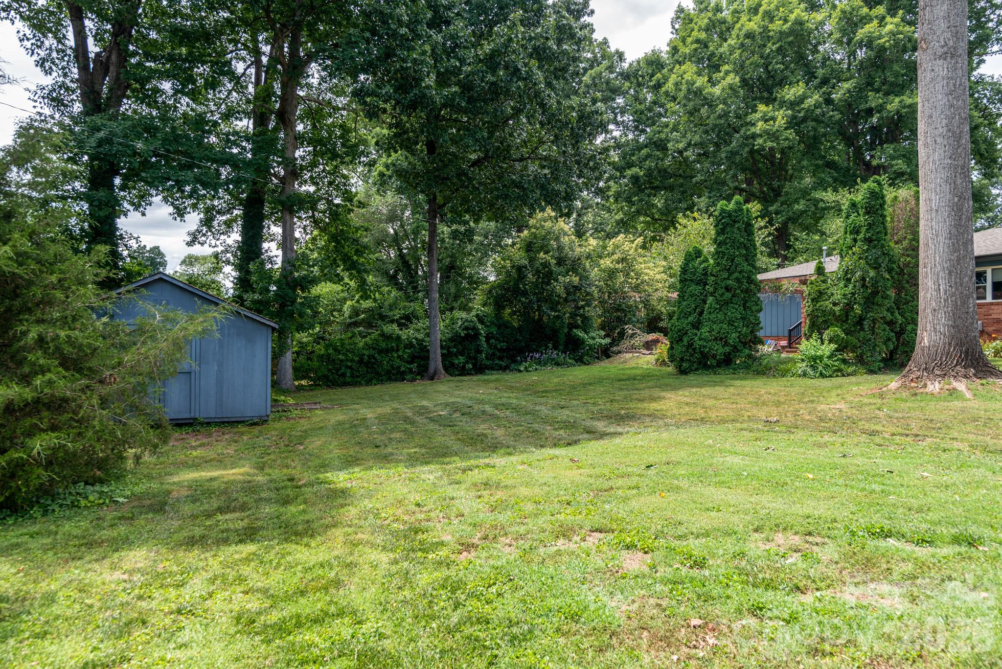 Single Family Residence at 117 Rockwood Lane, Statesville, photo 25 of 27